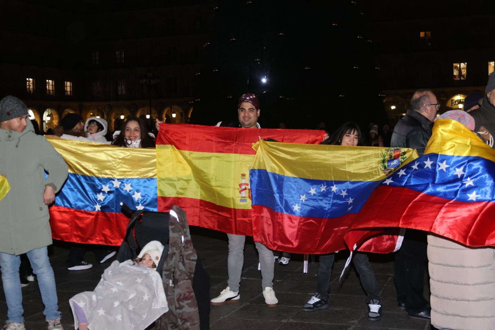 Concentración de venezolanos en Salamanca en la Plaza Mayor