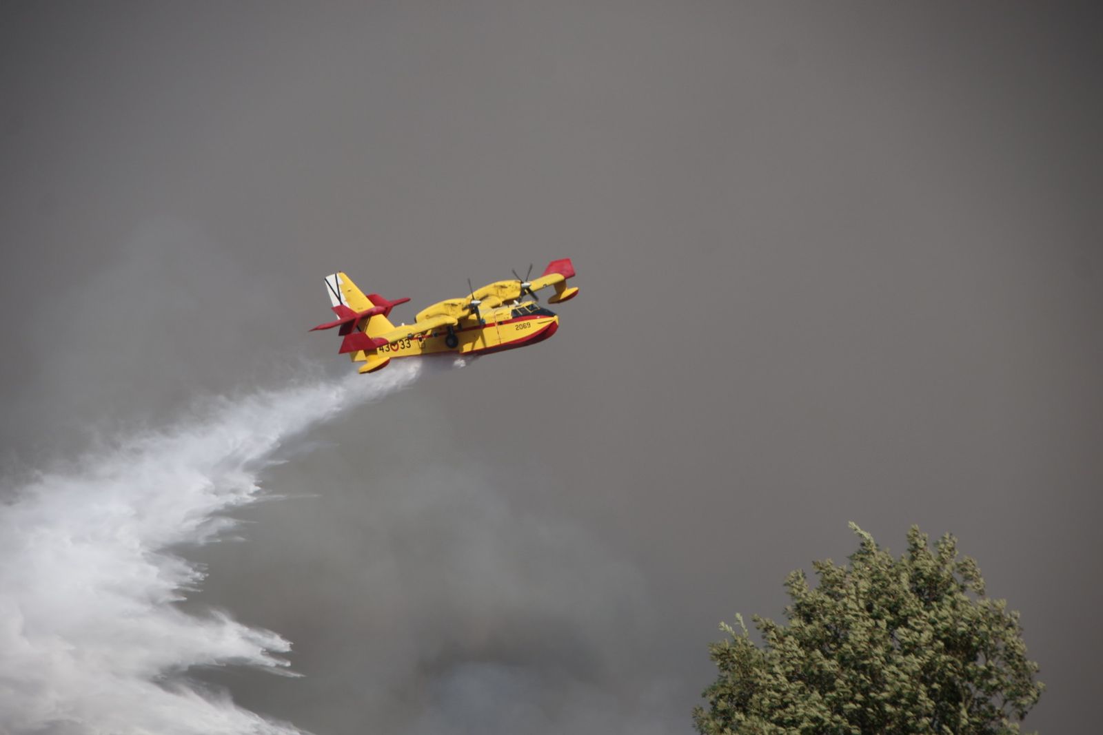 El incendio de Cipérez (IGR2) llega hasta Cerezal de Puertas
