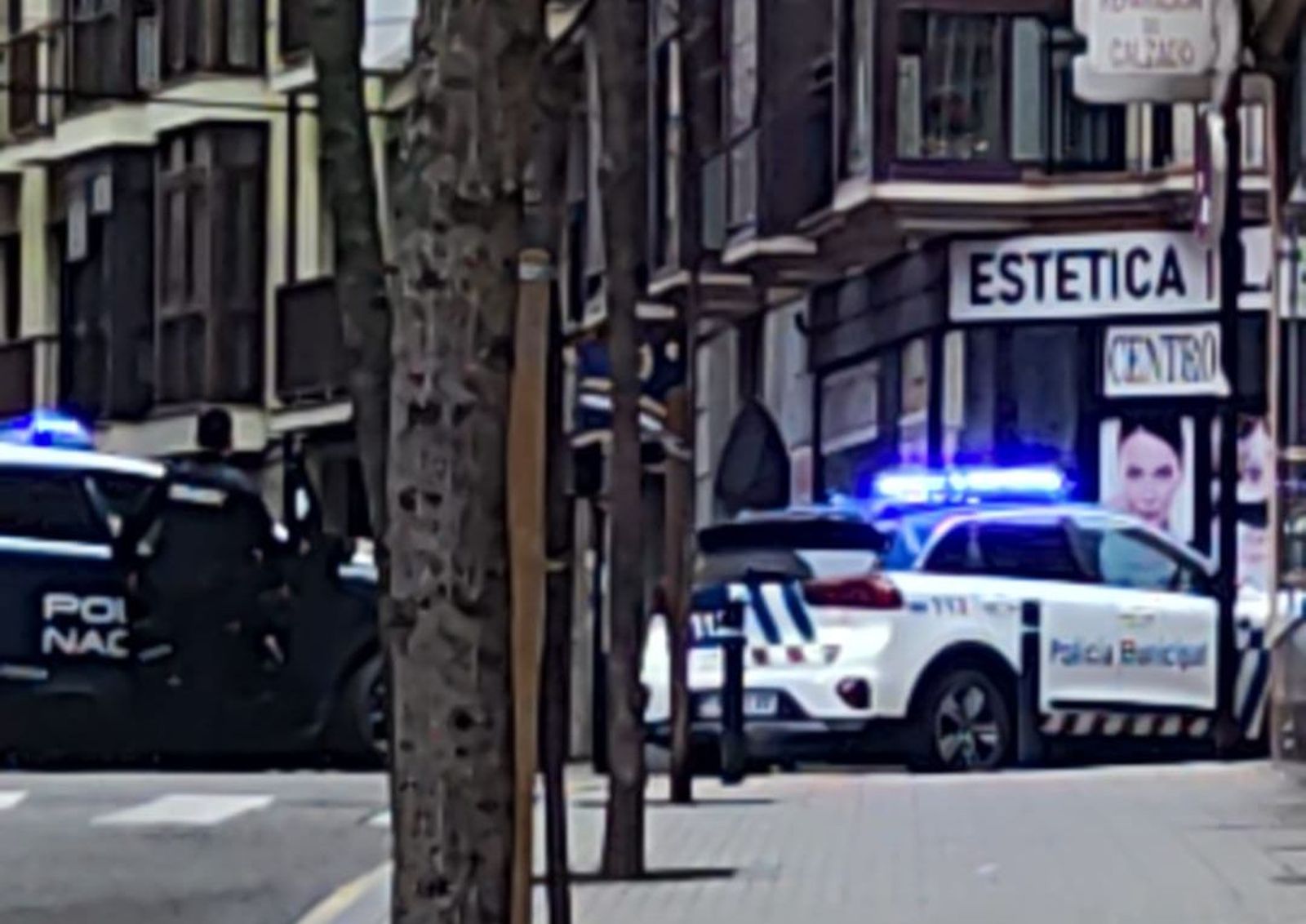 Policía Local y Policía Nacional en el lugar de los hechos