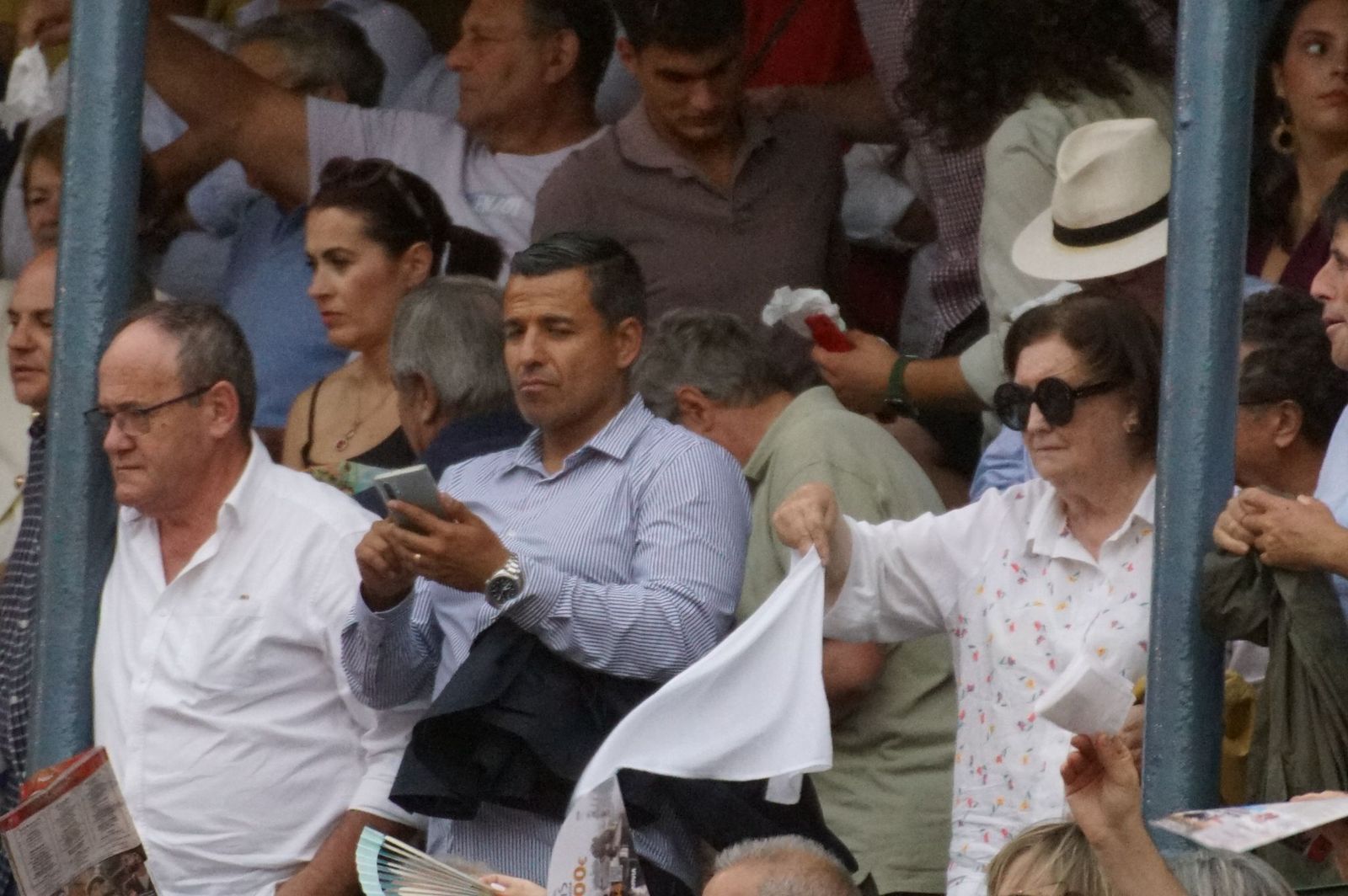 Gran ambiente en La Glorieta para la tarde de toros de Morante de la Puebla, Ismael Martín y Marco Pérez