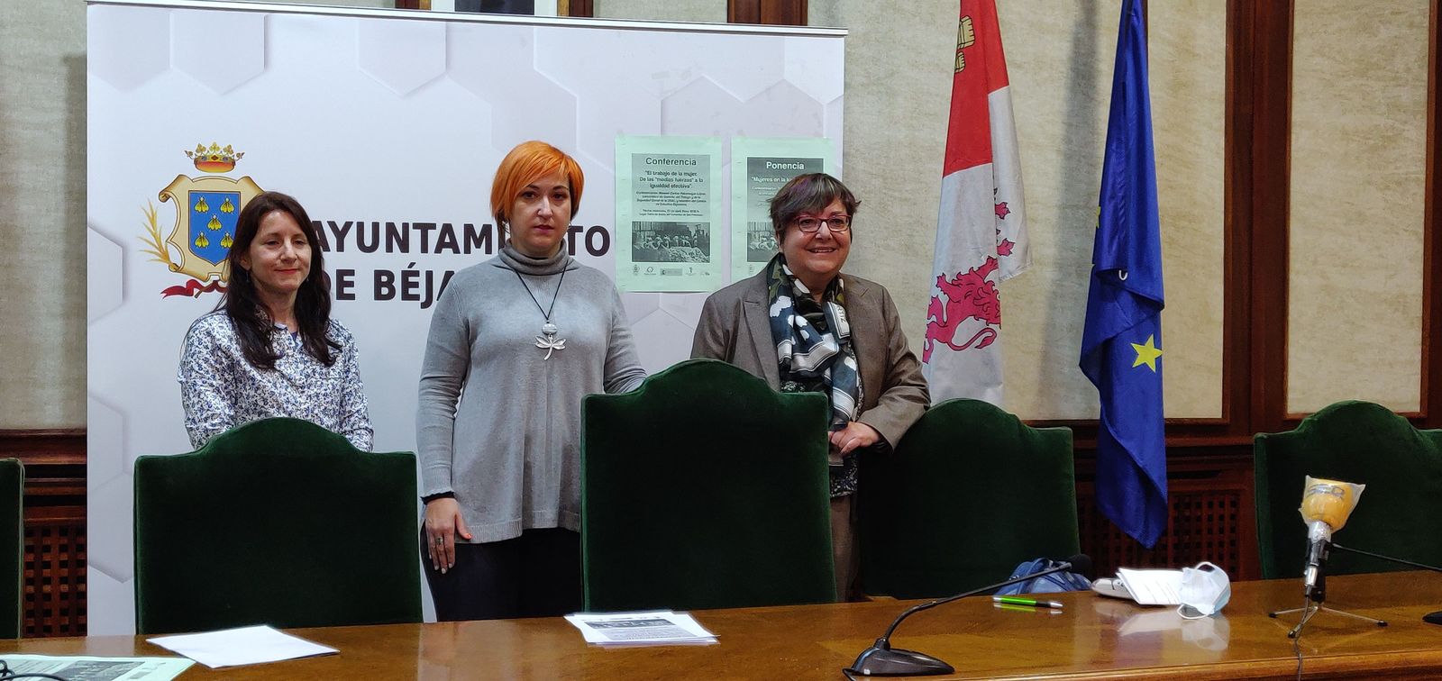 De izda a dcha Carmen Cascón, Rosa López y Josefa Montero