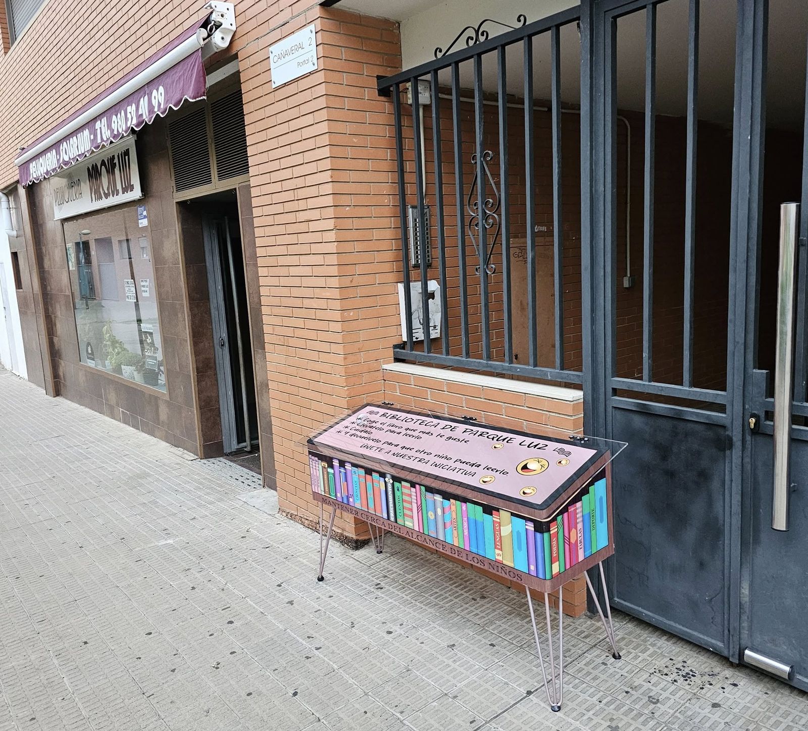 Imagen de la pequeña biblioteca