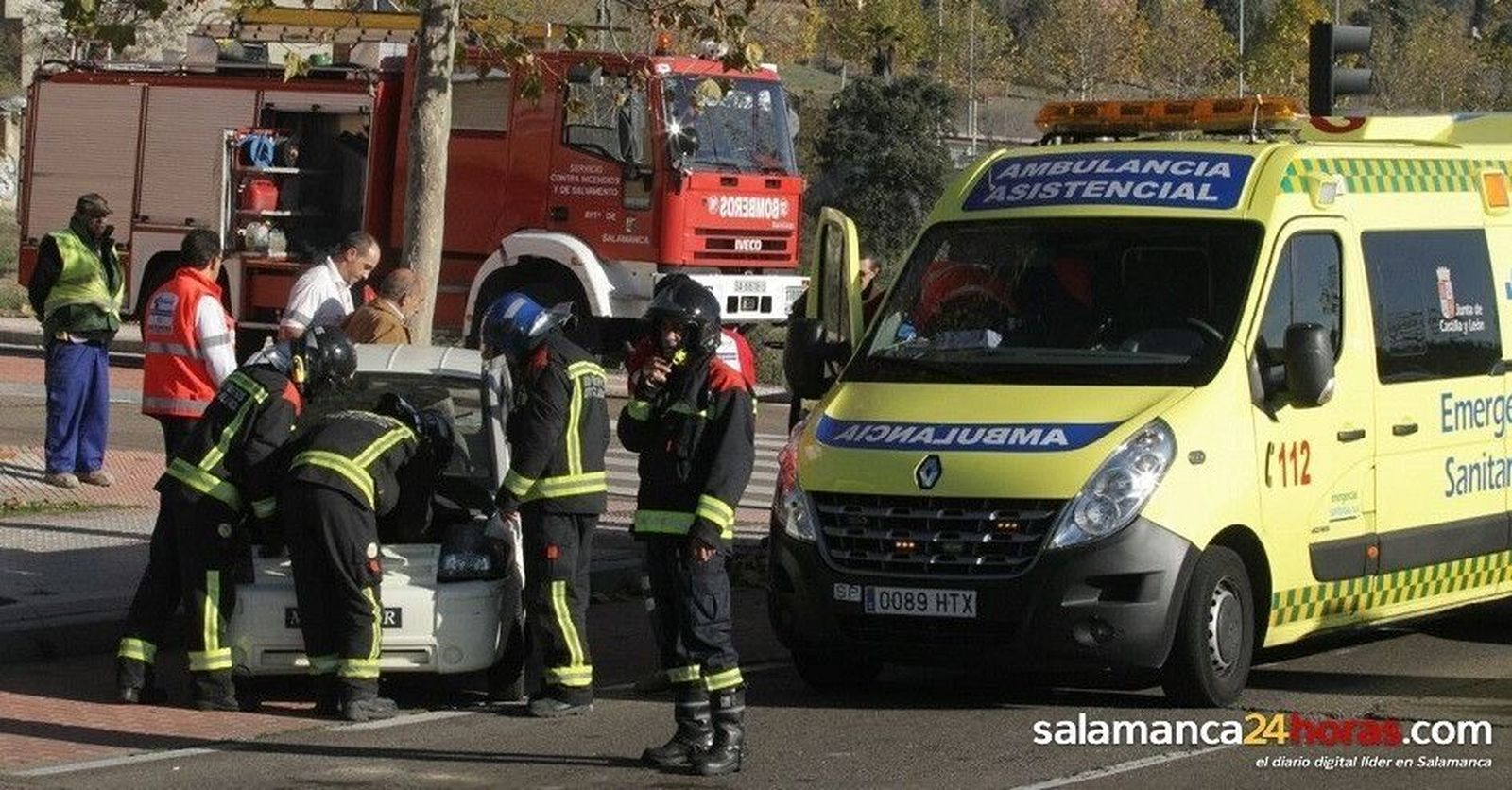 Un herido al volcar un 'minicoche' junto a La Aldehuela