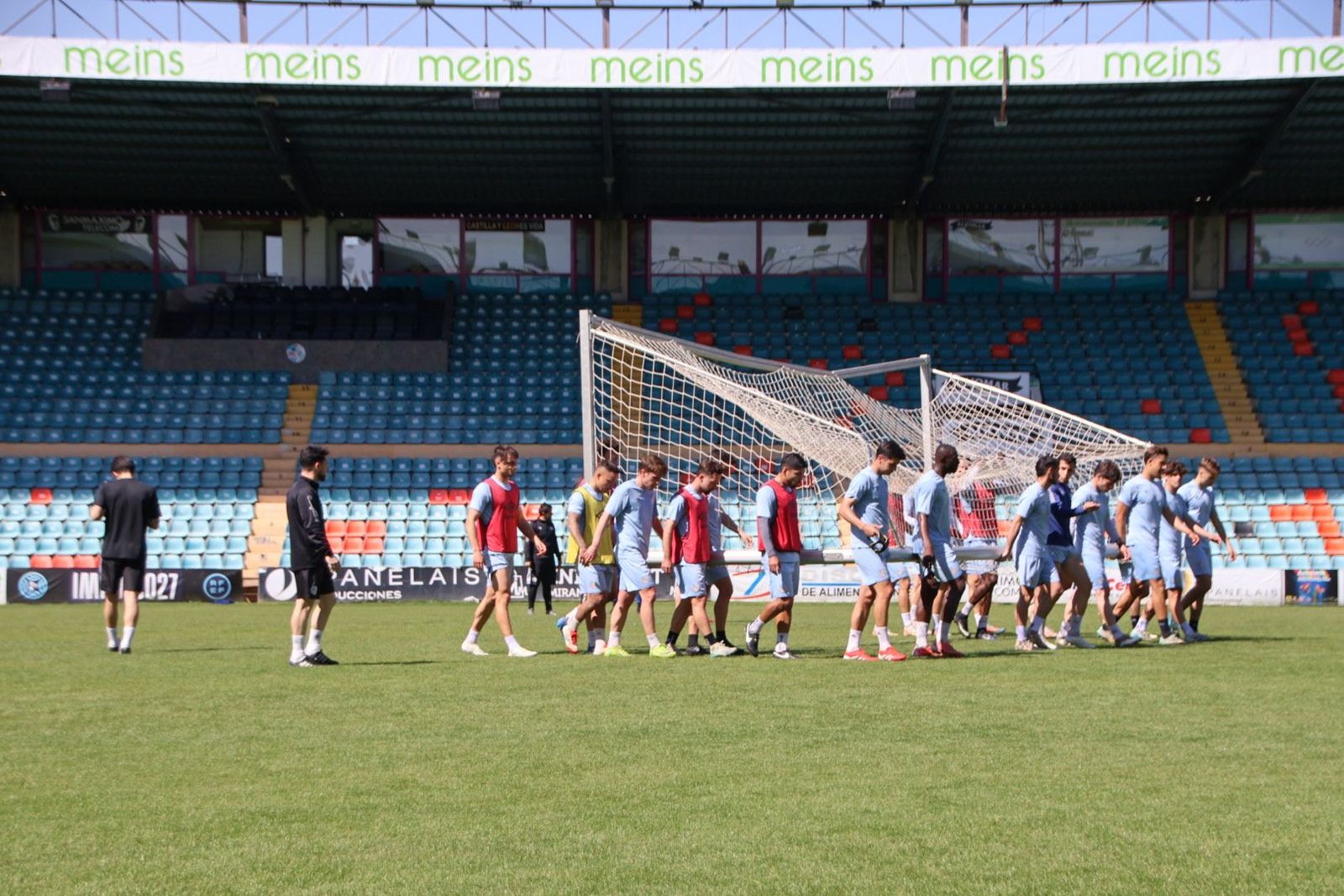 Primer entrenamiento de Jorge Garcia y su cuerpo técnico