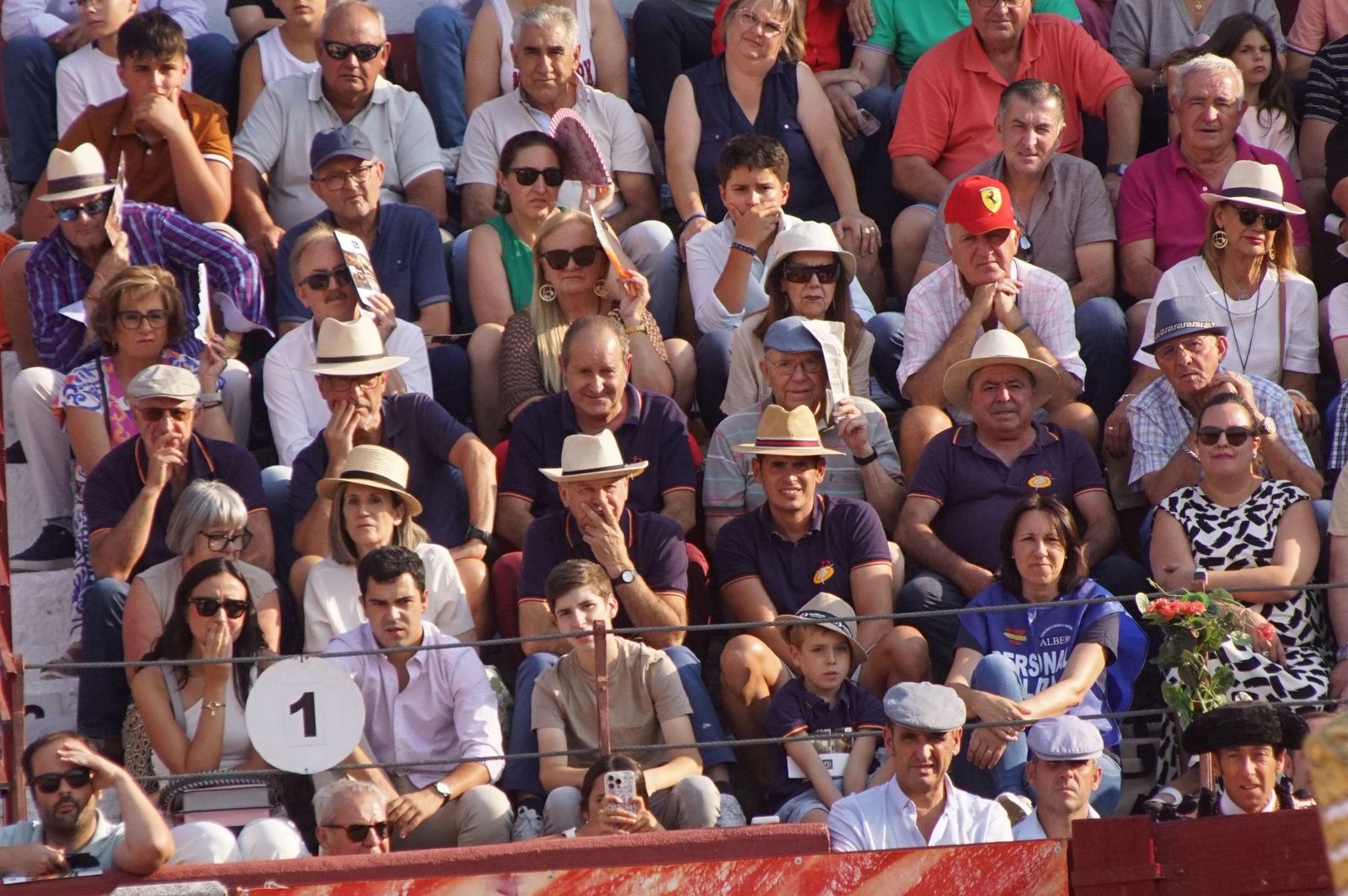 : Emilio de Justo y Diosleguarde cierran en hombros una feria de Guijuelo marcada por las despedidas de El Capea y Javier Castaño