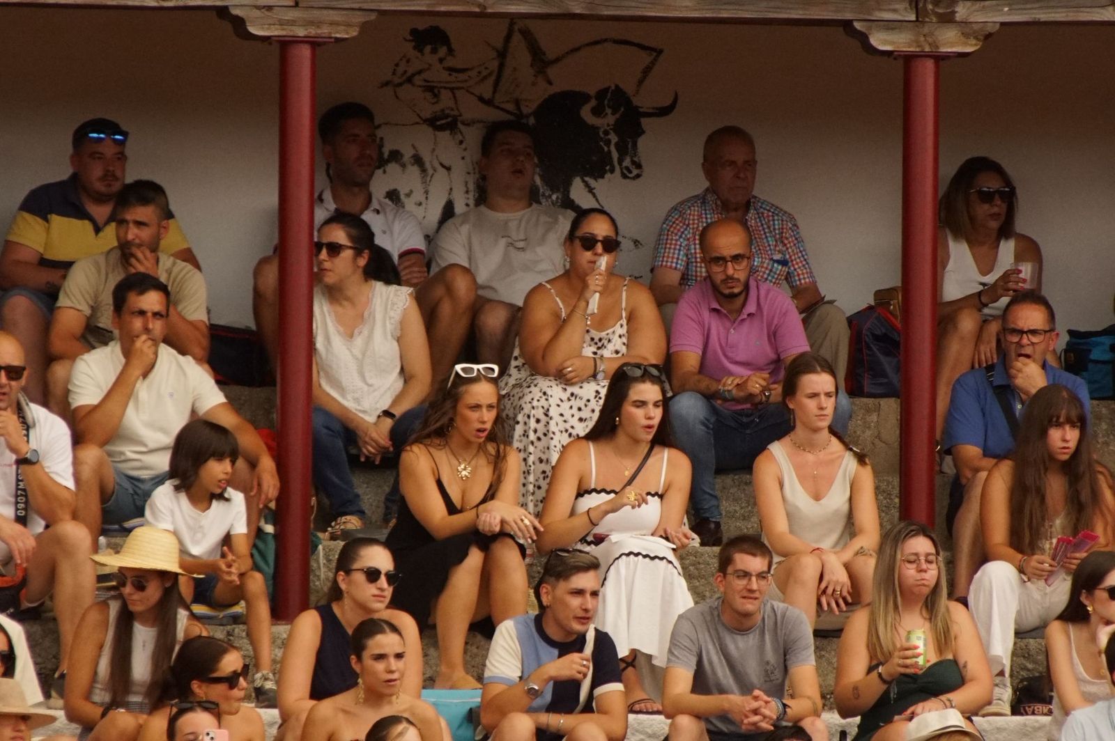 Javier Castaño se despide de Guijuelo y Damián Castaño, su hermano, e Ismael Martín salen a hombros en Guijuelo