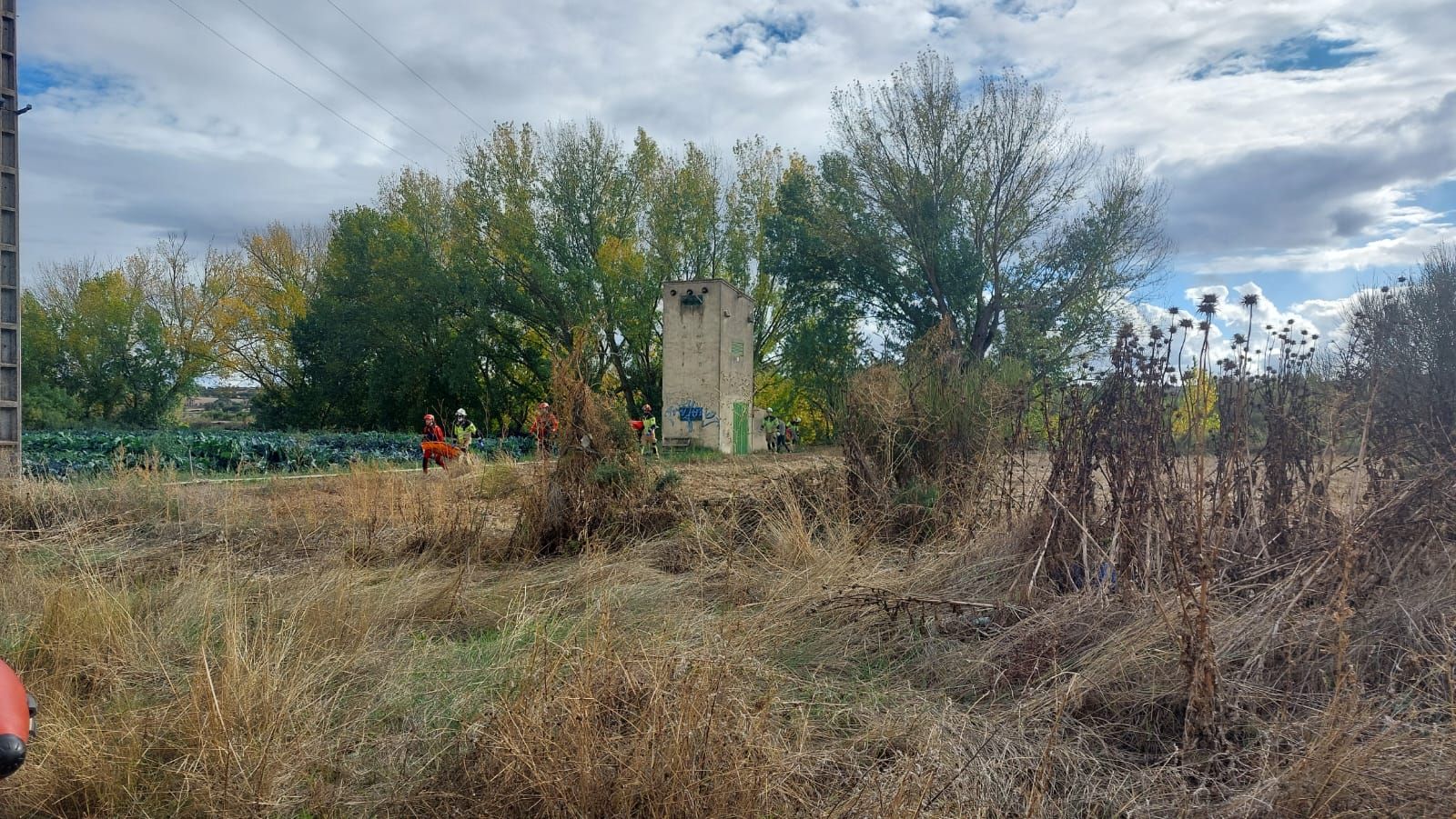 GALERÍA | Amplio despliegue para rescatar un cuerpo sin vida del río Duero en Zamora capital
