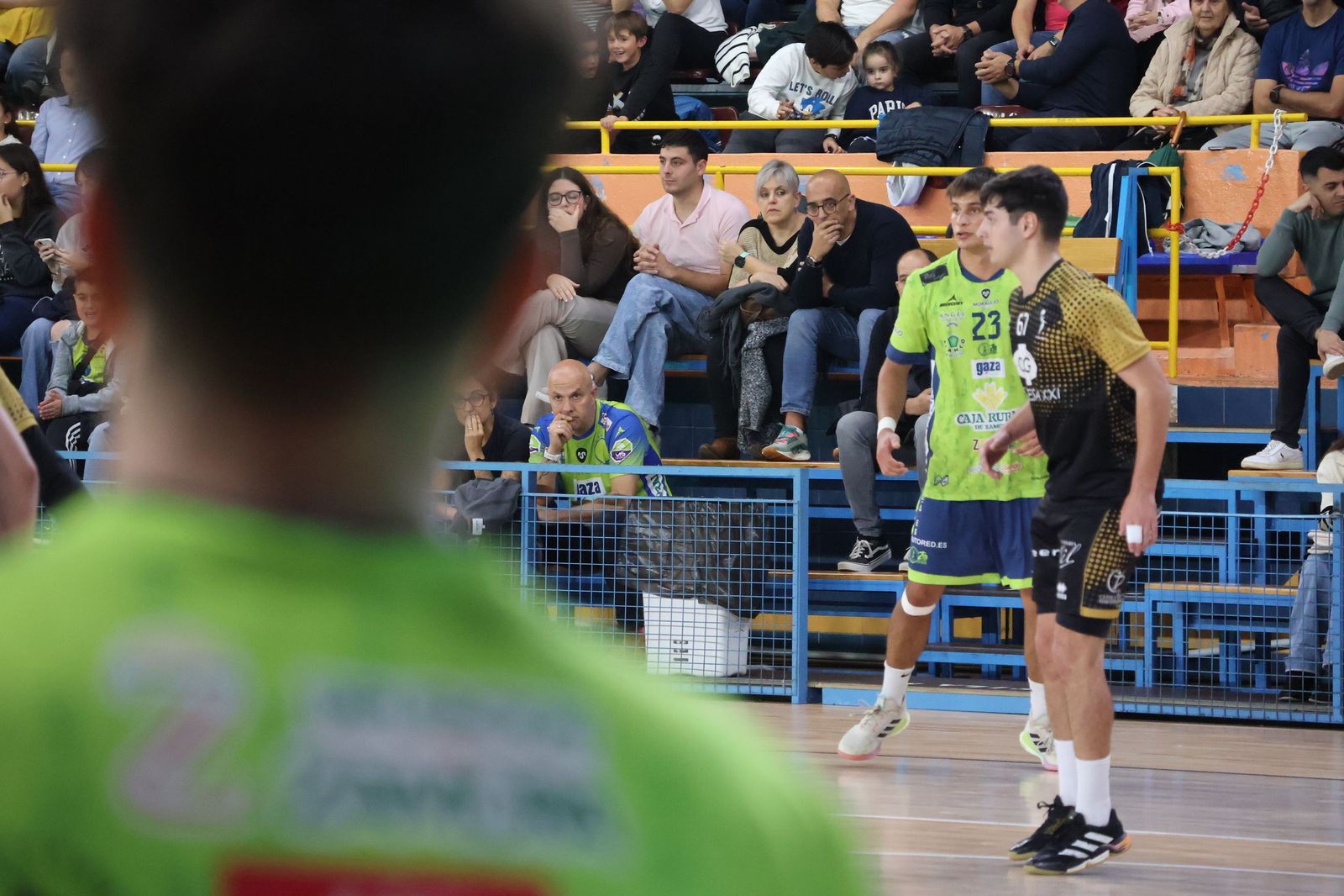 GALERÍA | El BM Zamora recibe en casa al Ciudad de Salamanca en un duelo muy ajustado