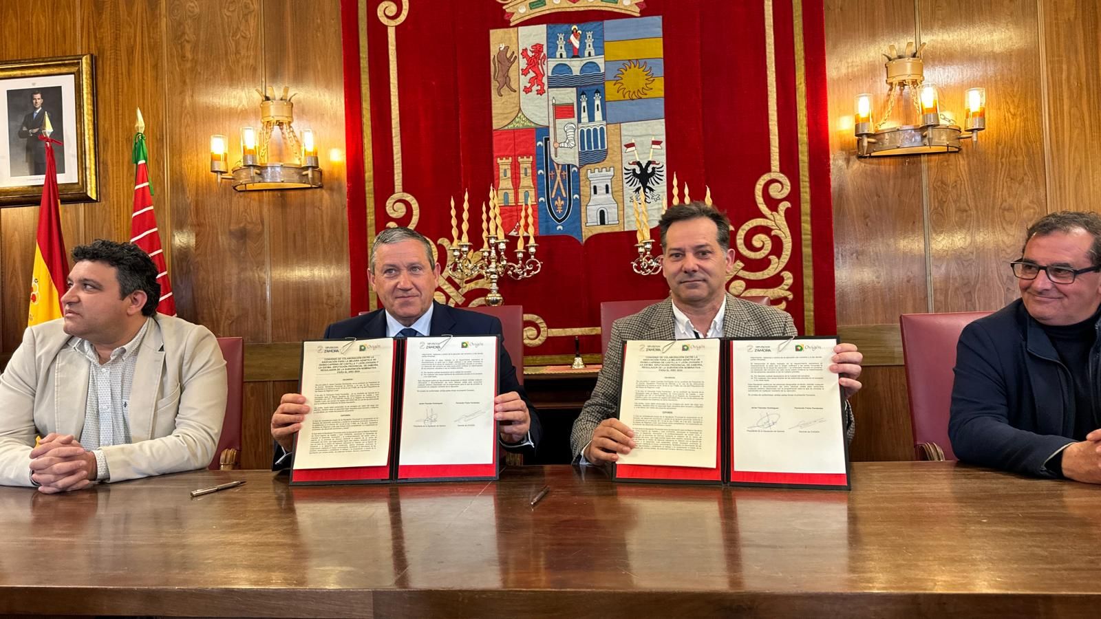 La Diputación, Caja Rural y Ovigen firman el convenio sobre el Centro de Innovación del Ovino