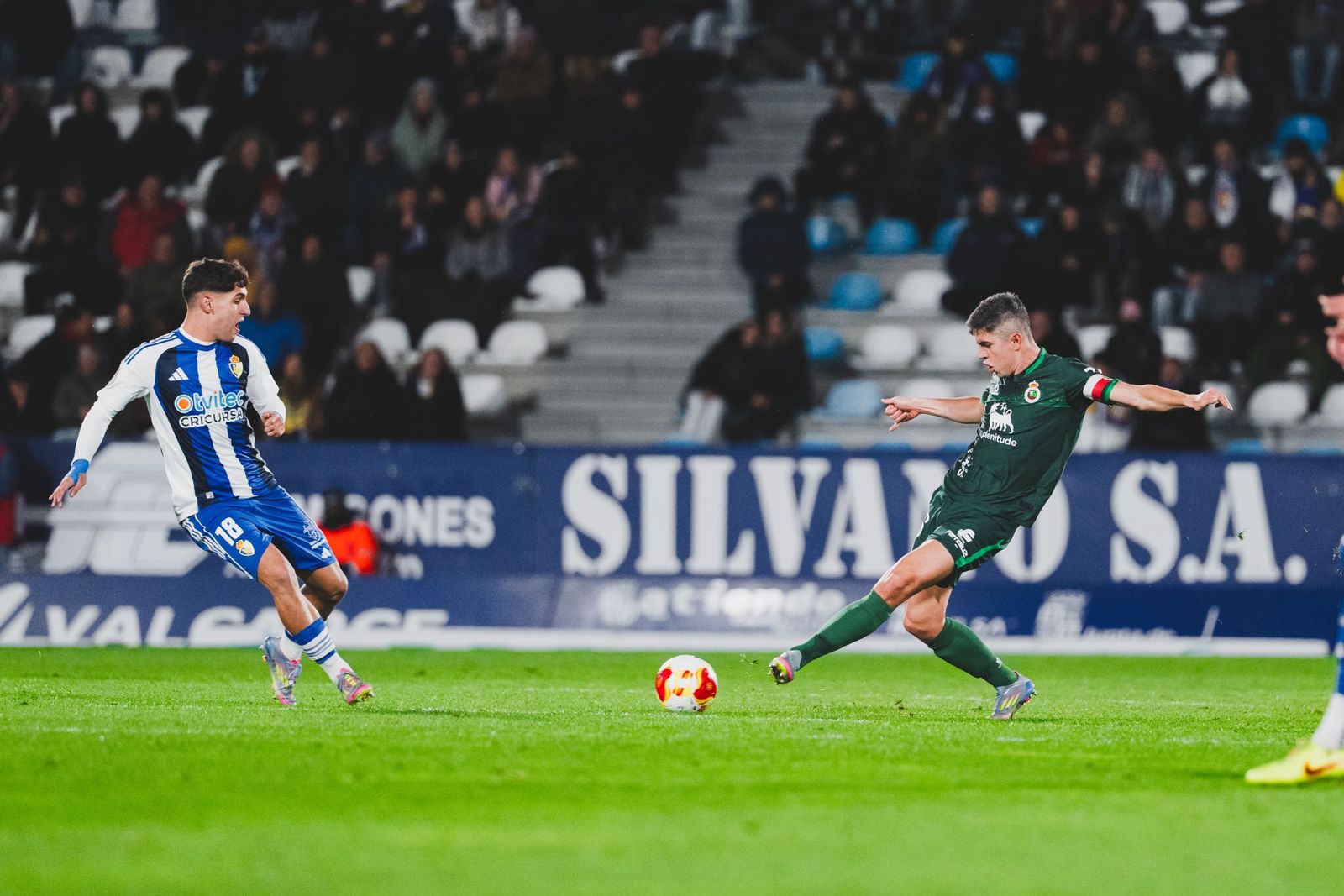 Imagen del partido de Copa entre la Ponferradina y el Racing de Santander