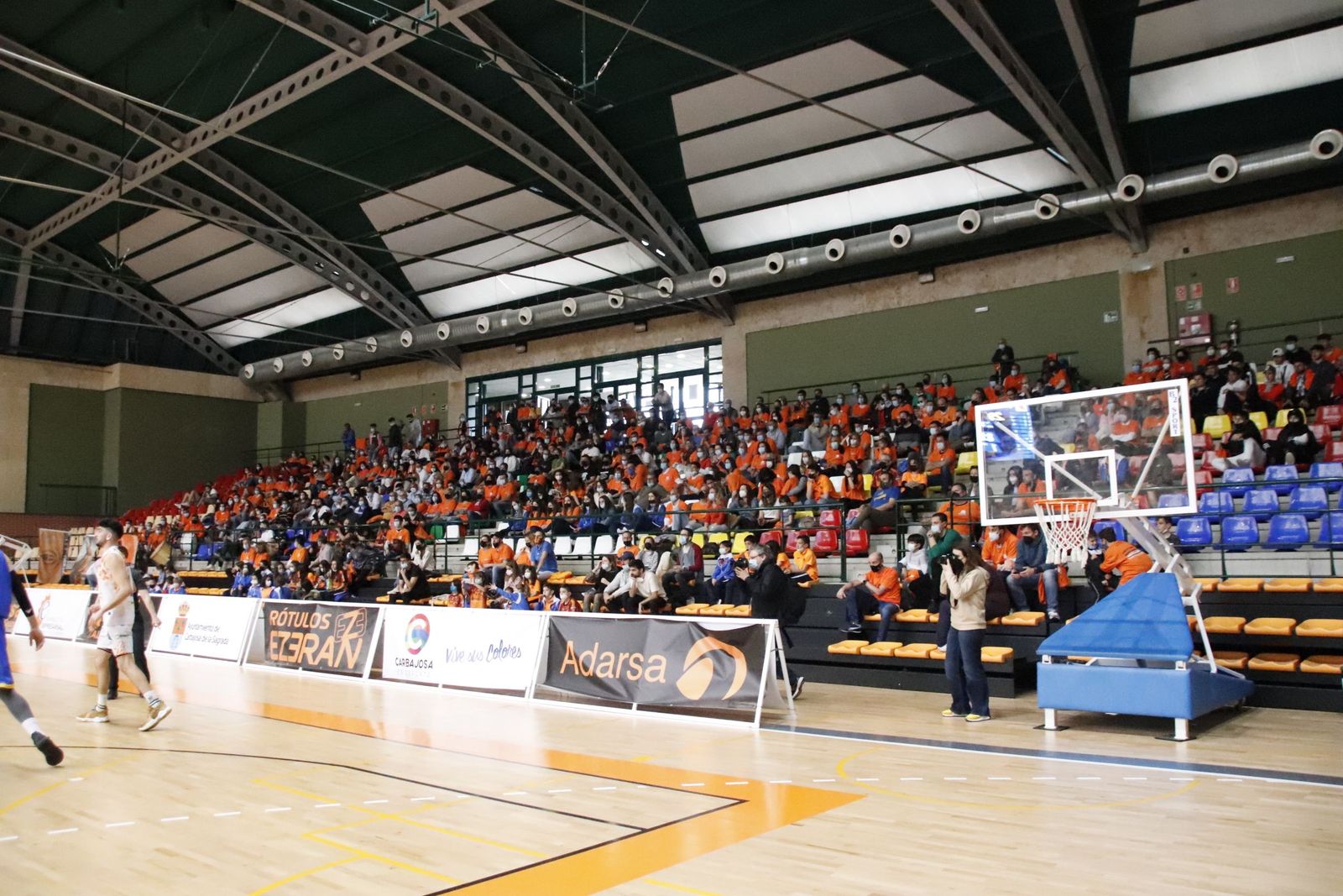 20220410190340-mg-1203