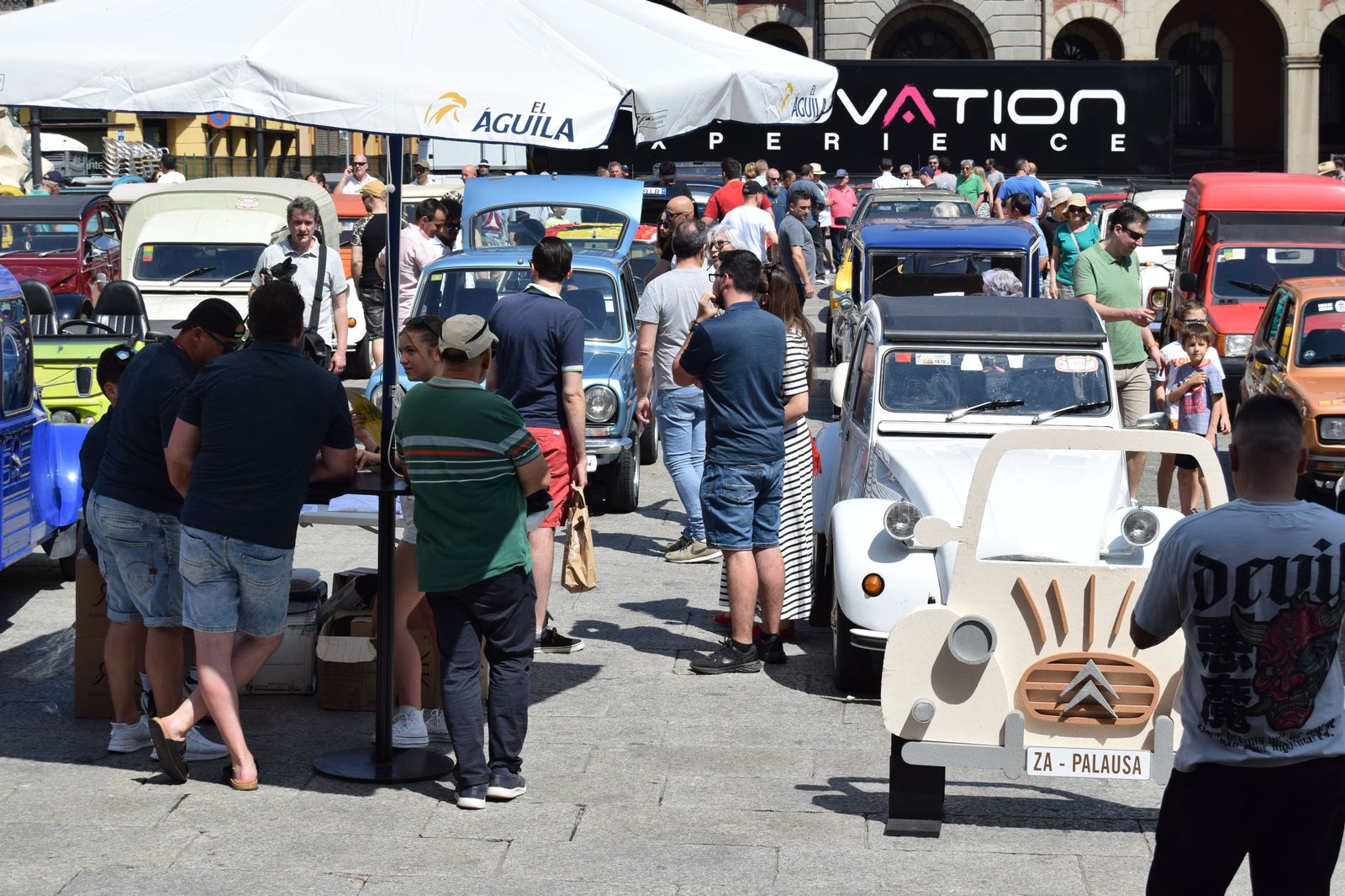 xxi-concentracion-internacional-de-citroeen-2cv-y-clasicos-24