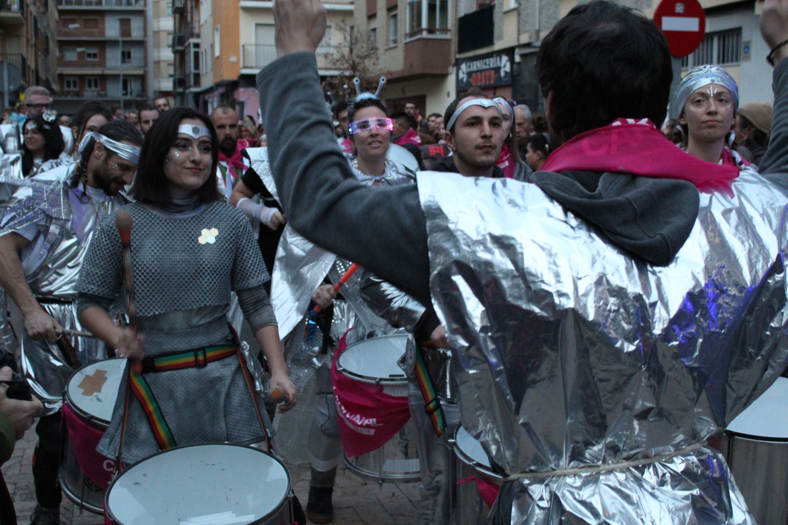 desfile-de-disfraces-de-carnaval-del-barrio-del-oeste-13