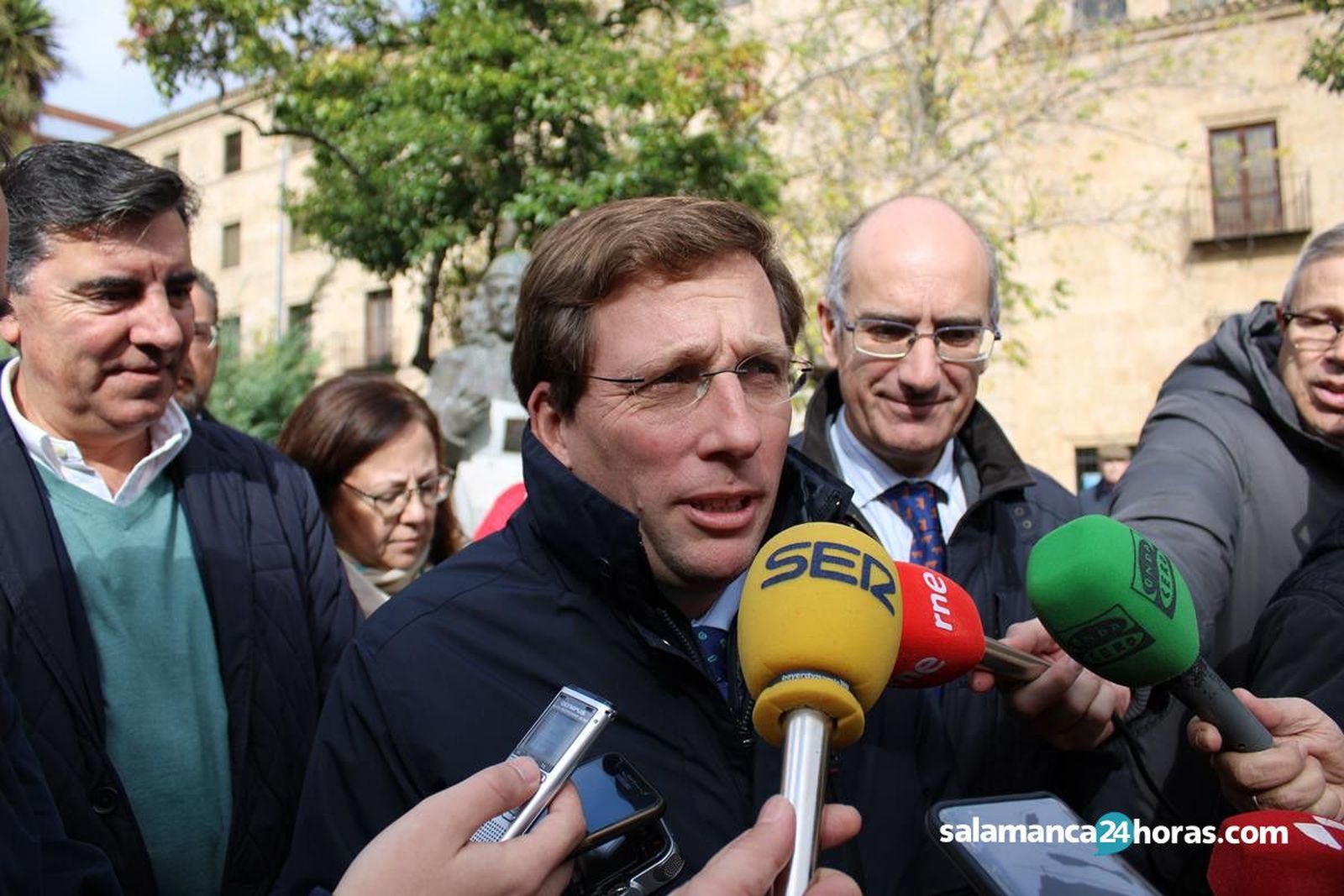 Martínez Almeida en Salamanca (12)