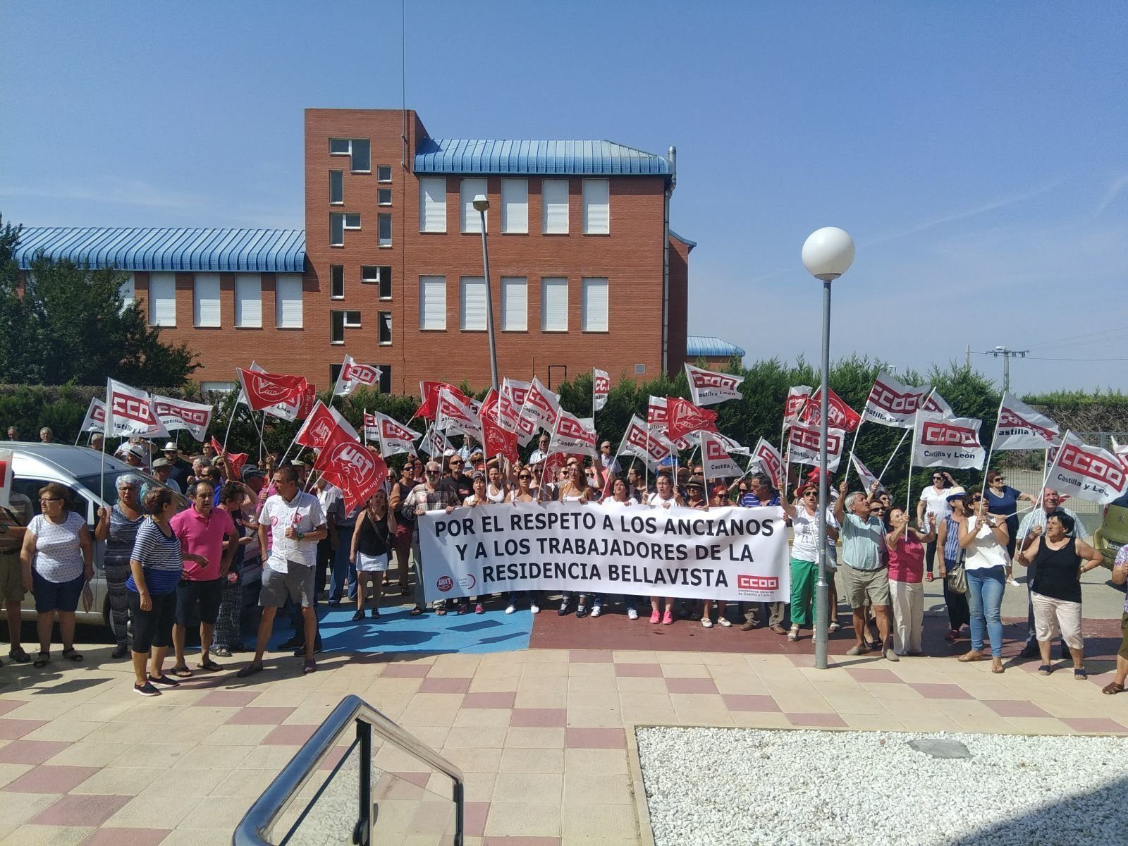 IU critica la posible ilegalidad en la residencia de Castellanos de Moriscos por falta de enfermeros