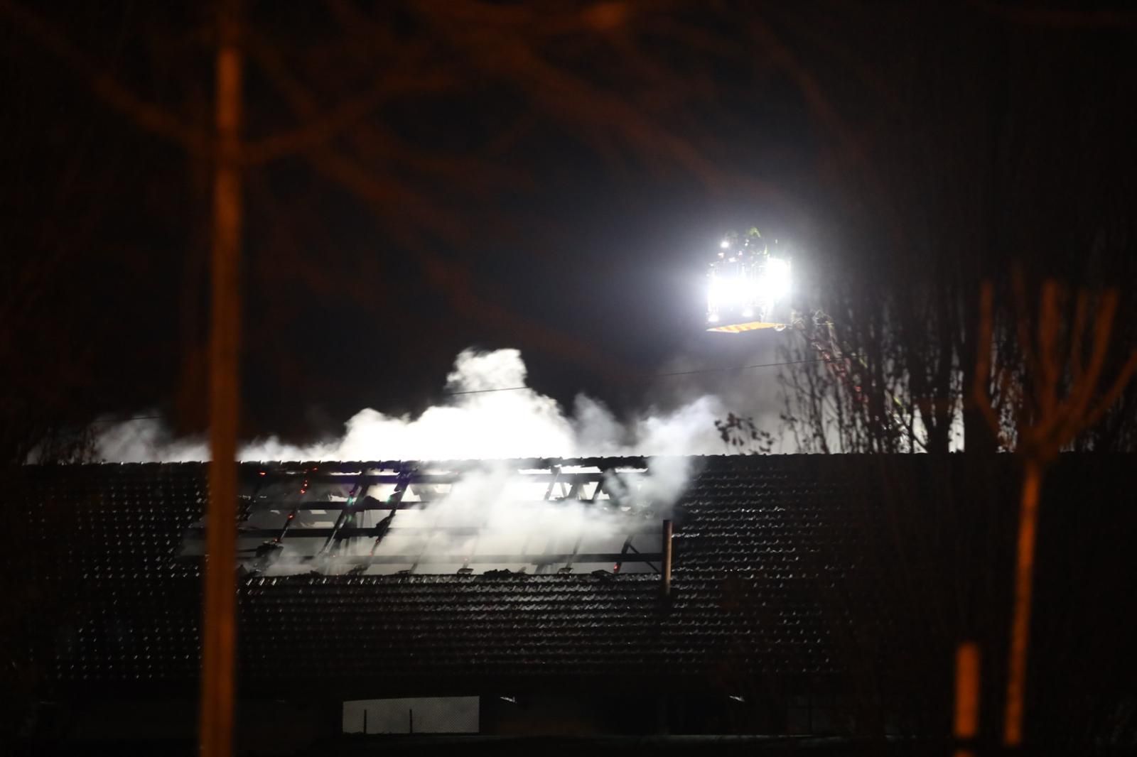 incendio-en-la-estacion-de-trenes-de-tejares-2
