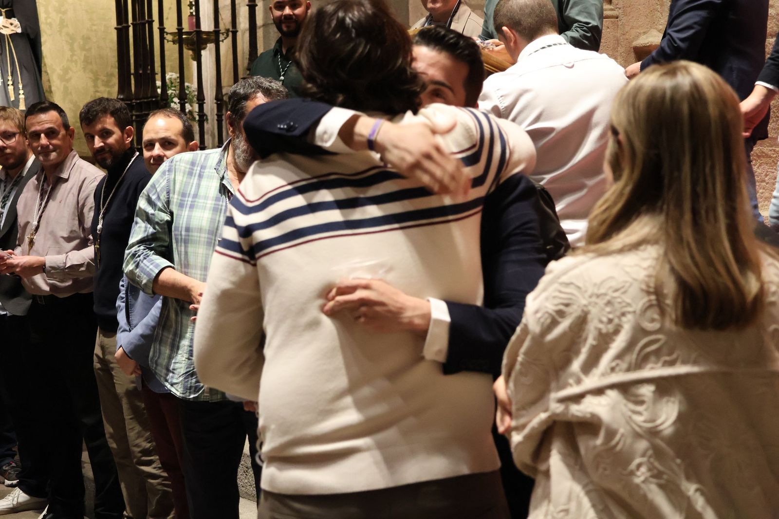 GALERÍA | Entrada de nuevos hermanos a la Cofradía de la Vera Cruz