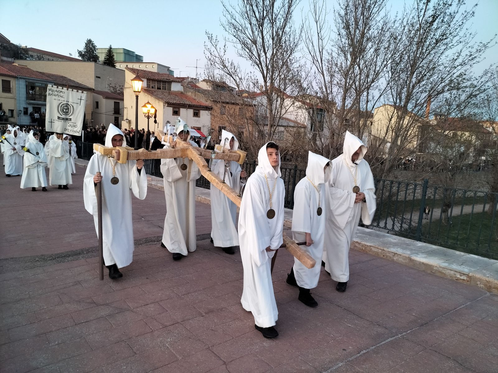 hermandad-penitencial-de-nuestro-senor-jesus-de-luz-y-vida-5