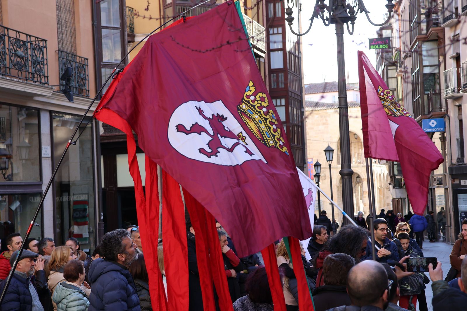 concentracion-en-la-plaza-sagasta-25