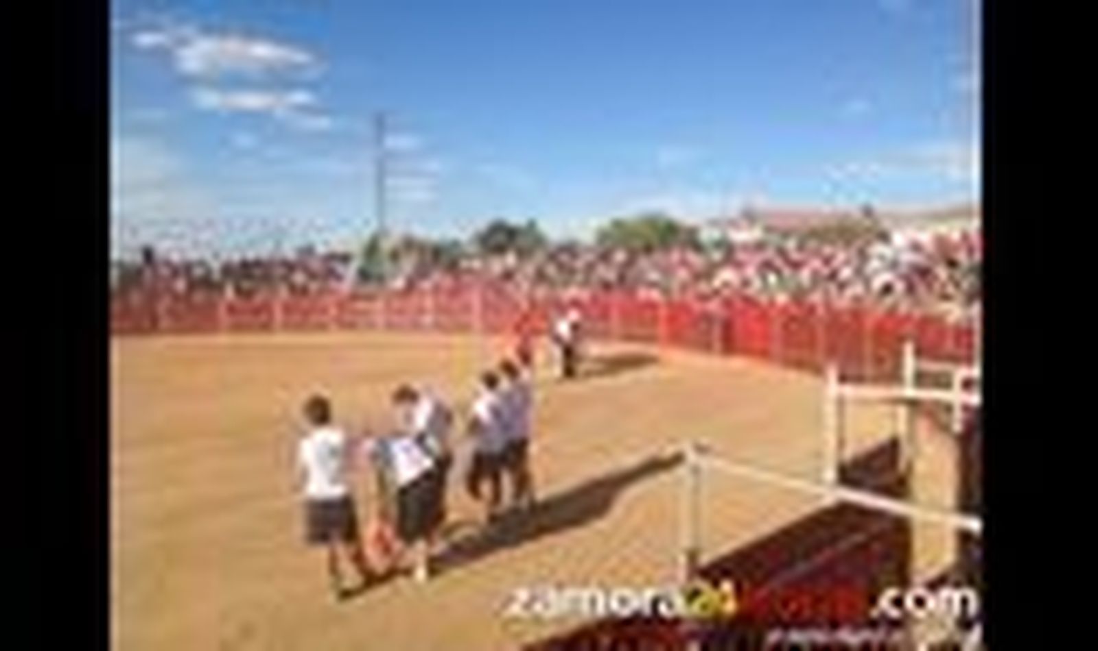 Moraleja vibra con su encierro y disfruta con el Grand Prix