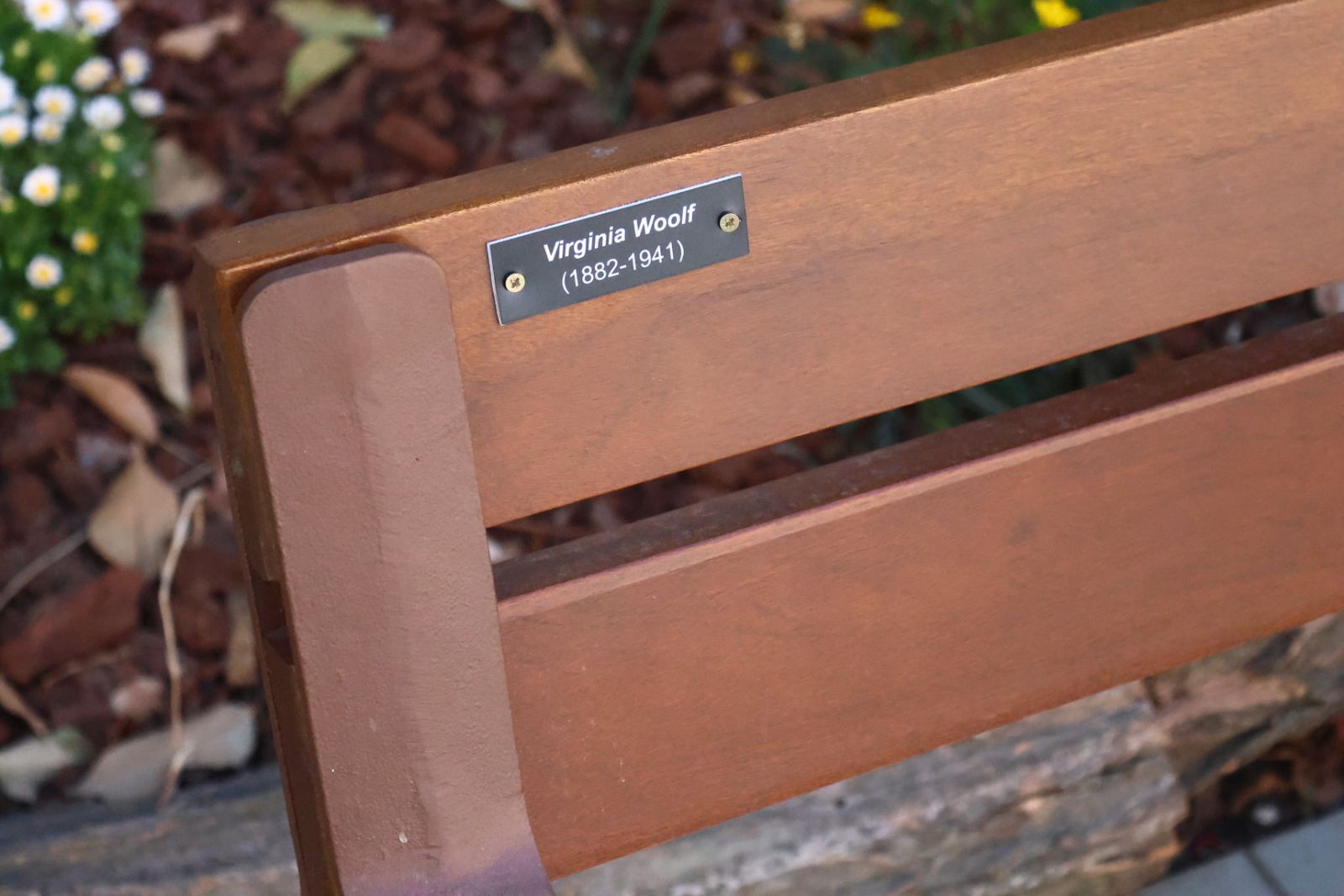 Cuentacuentos y quedada de lectura en el Barrio del Oeste