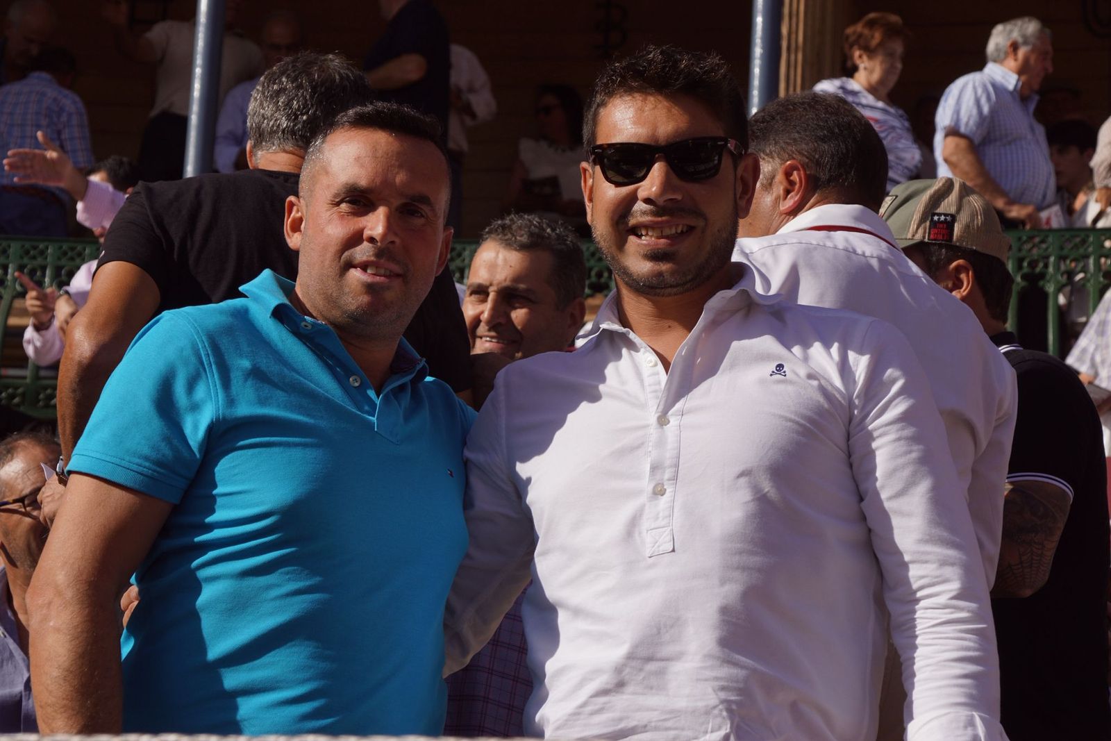 Así se ha vivido la primera corrida de la feria 2025 en La Glorieta: imágenes del ambiente en los tendidos y en el patio de cuadrillas