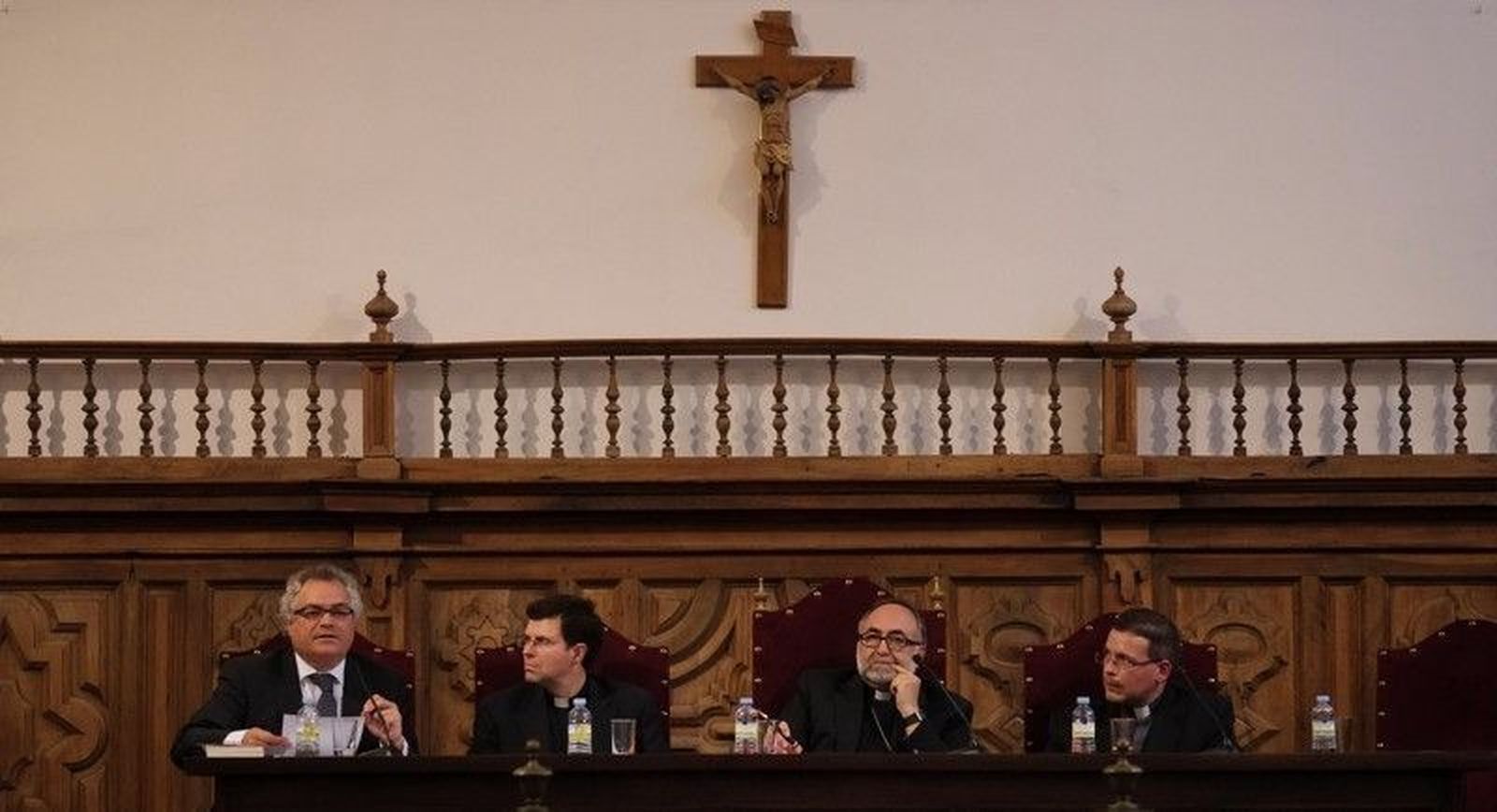 Expertos en Teología y Derecho Canónico analizan la historia de las conferencias episcopales