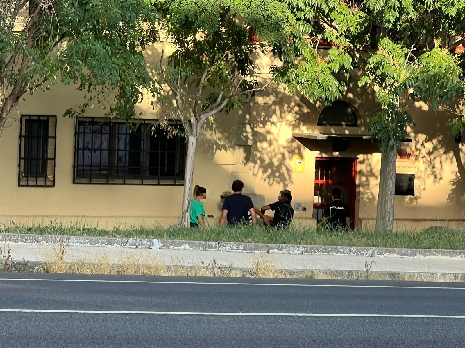 Detenida una mujer tras apuñalar a otra en la avenida Raimundo de Borgoña