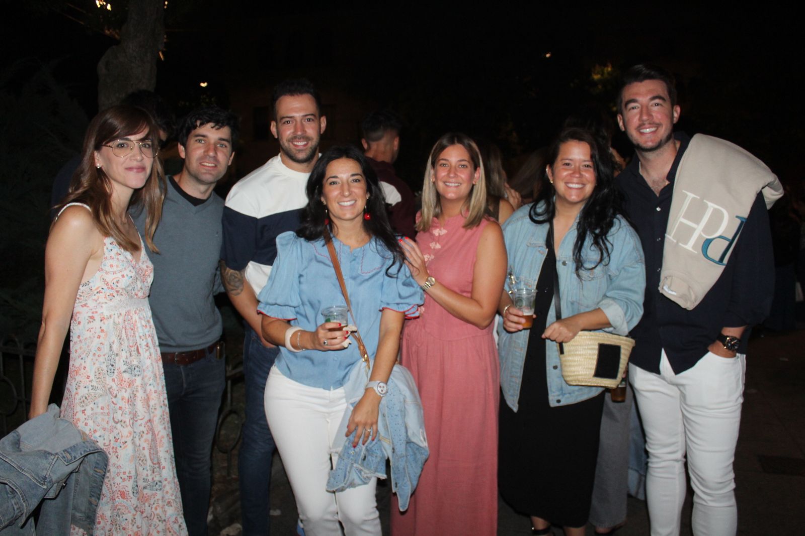 Los salmantinos vuelven a salir de casetas para celebrar las fiestas: ¡búscate entre las imágenes de este miércoles por la noche!