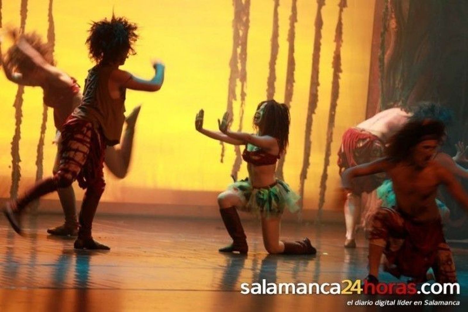 Público de todas las edades vibra con 'Tarzán, el musical'