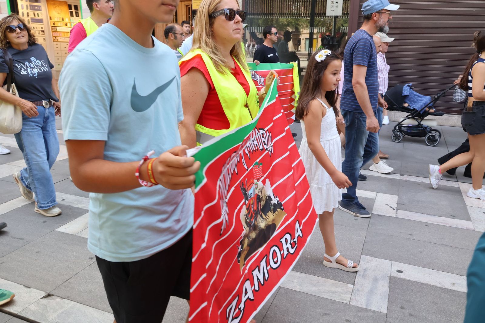 Marcha silenciosa en homenaje a David Lafoz (43).JPG