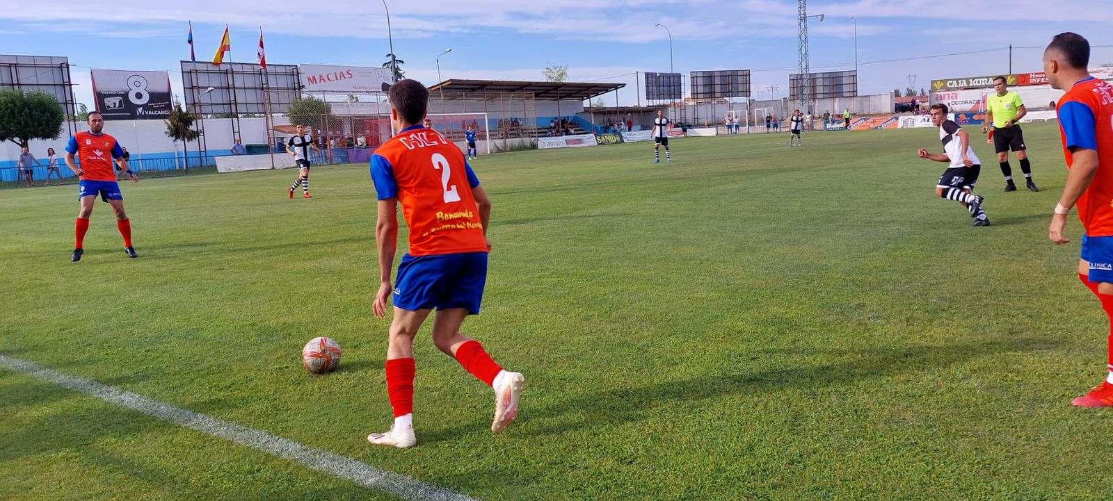 Un partido del CD Benavente. Archivo.