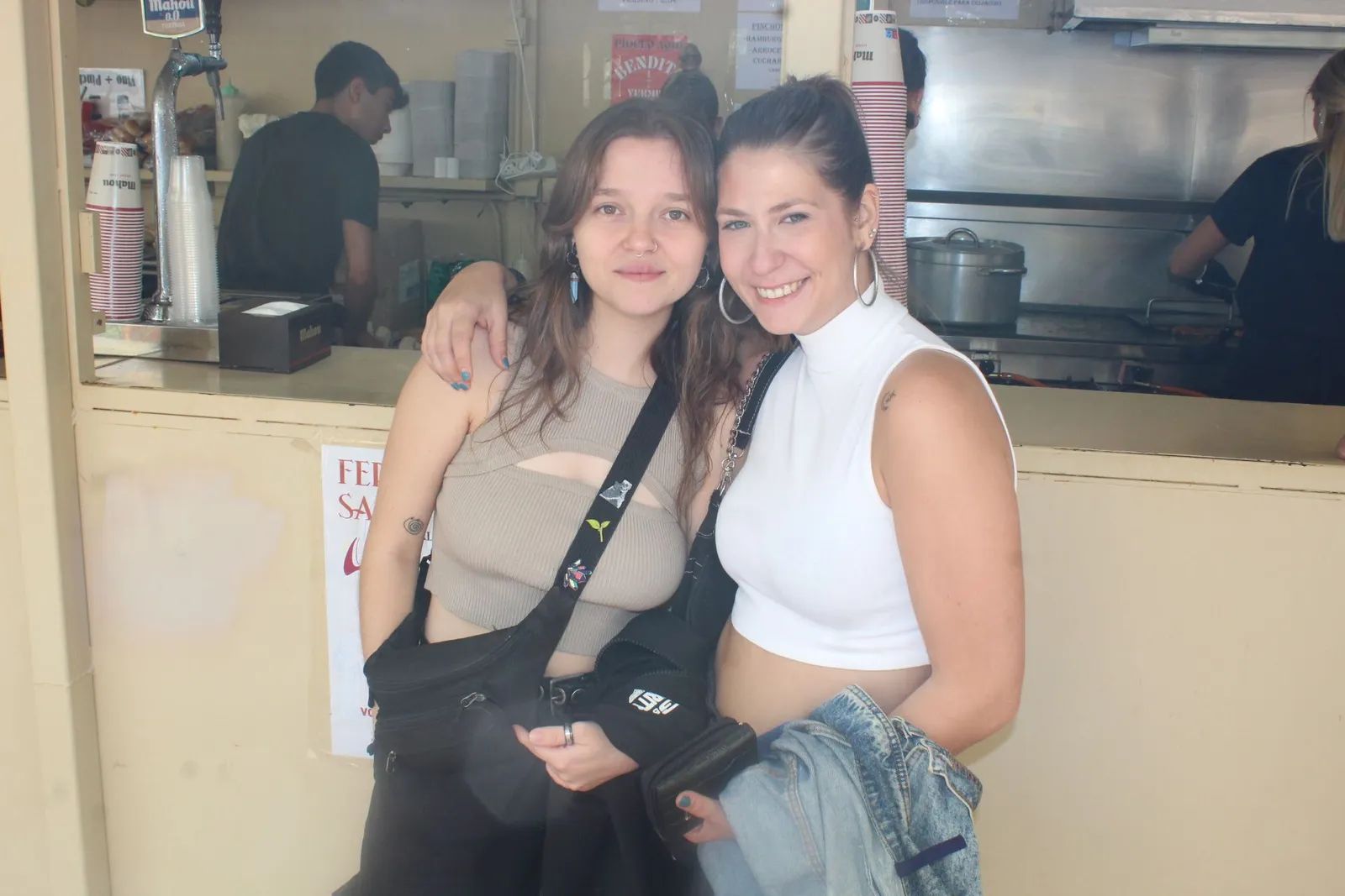 Ambiente en la Feria de Día en el mediodía de este viernes