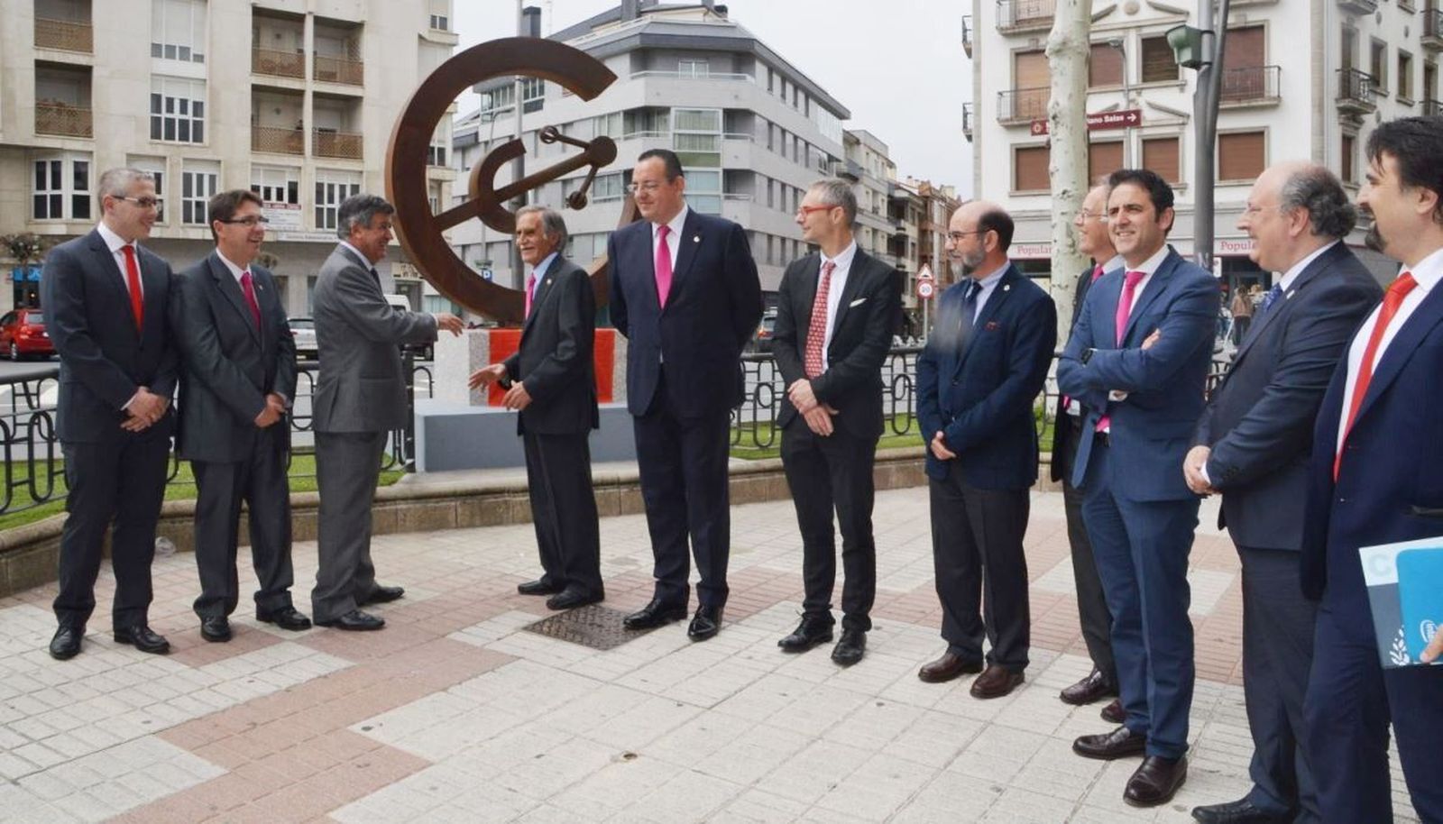 FOTOGRAFÍA. DESCUBRIMIENTO ESCULTURA