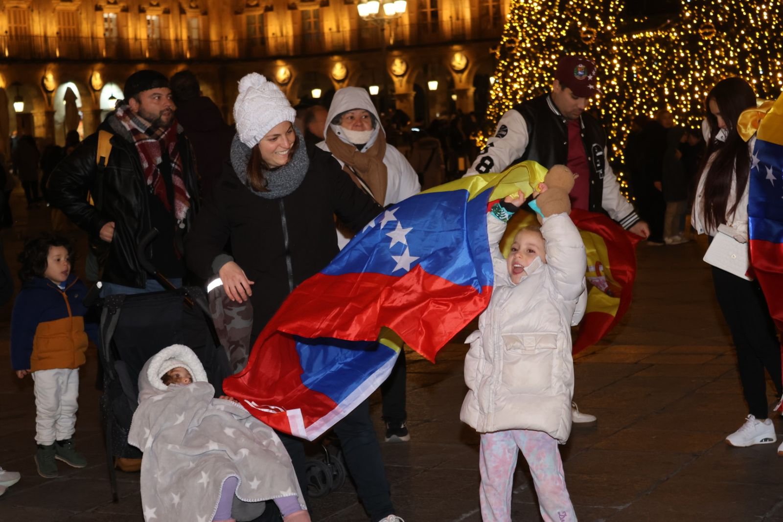 Concentración de venezolanos en Salamanca en la Plaza Mayor