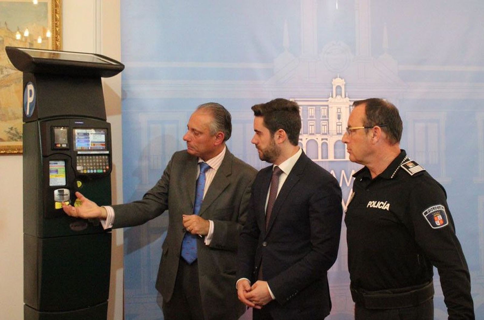 Nuevo parquimetro ora ayuntamiento