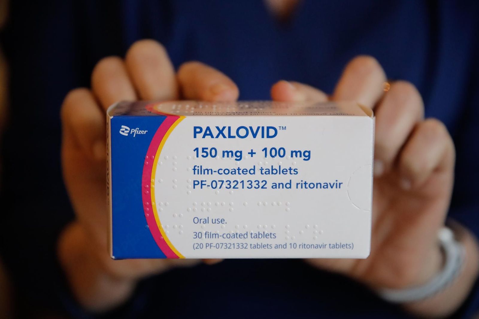 Archivo - 'Paxlovid', el medicamento de Pfizer por el que el Ministerio de Sanidad ha firmado un acuerdo de adquisición con Pfizer, en el Ministerio de Sanidad, a 24 de marzo de 2022, en Madrid (España). - EUROPA PRESS/C.Luján.POOL - Europa Press - Archivo