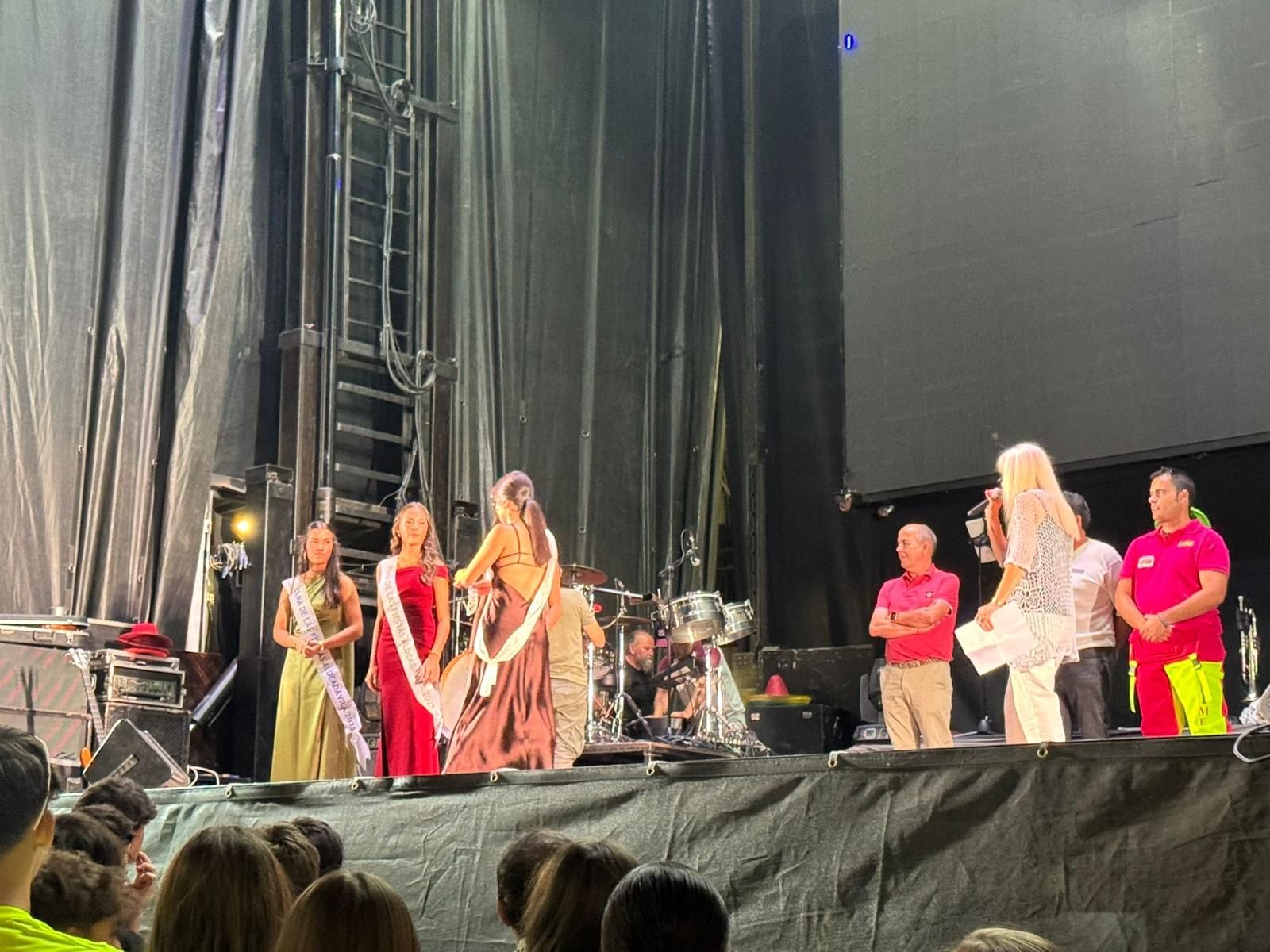 Coronación reina y damas y en Aldeadávila de la Ribera 2025