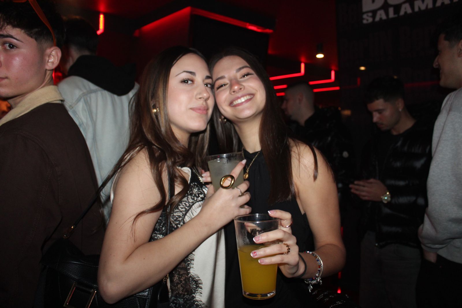 Salamanca de noche, sábado 10 de enero