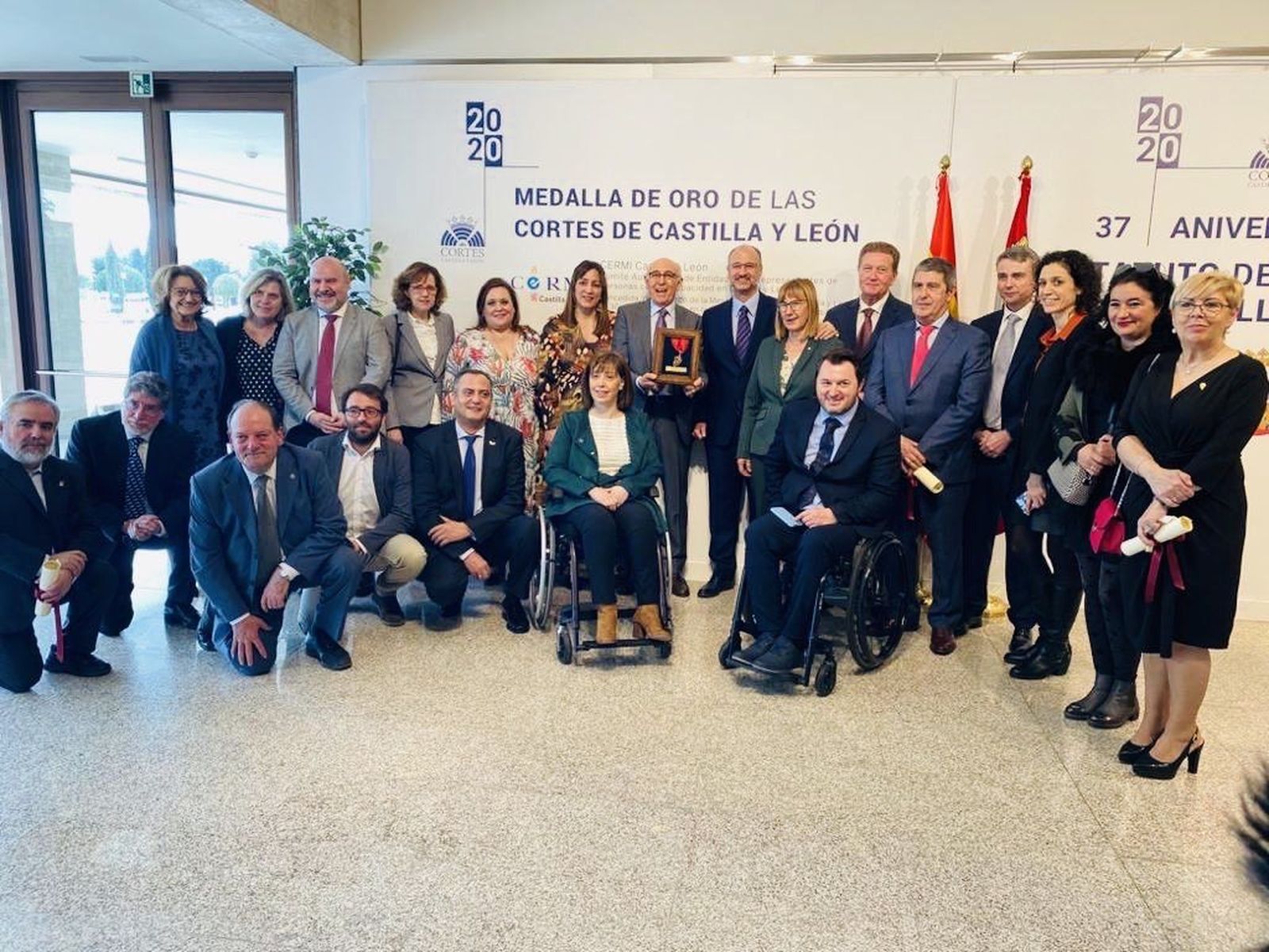 Foto familia medalla de oro CyL