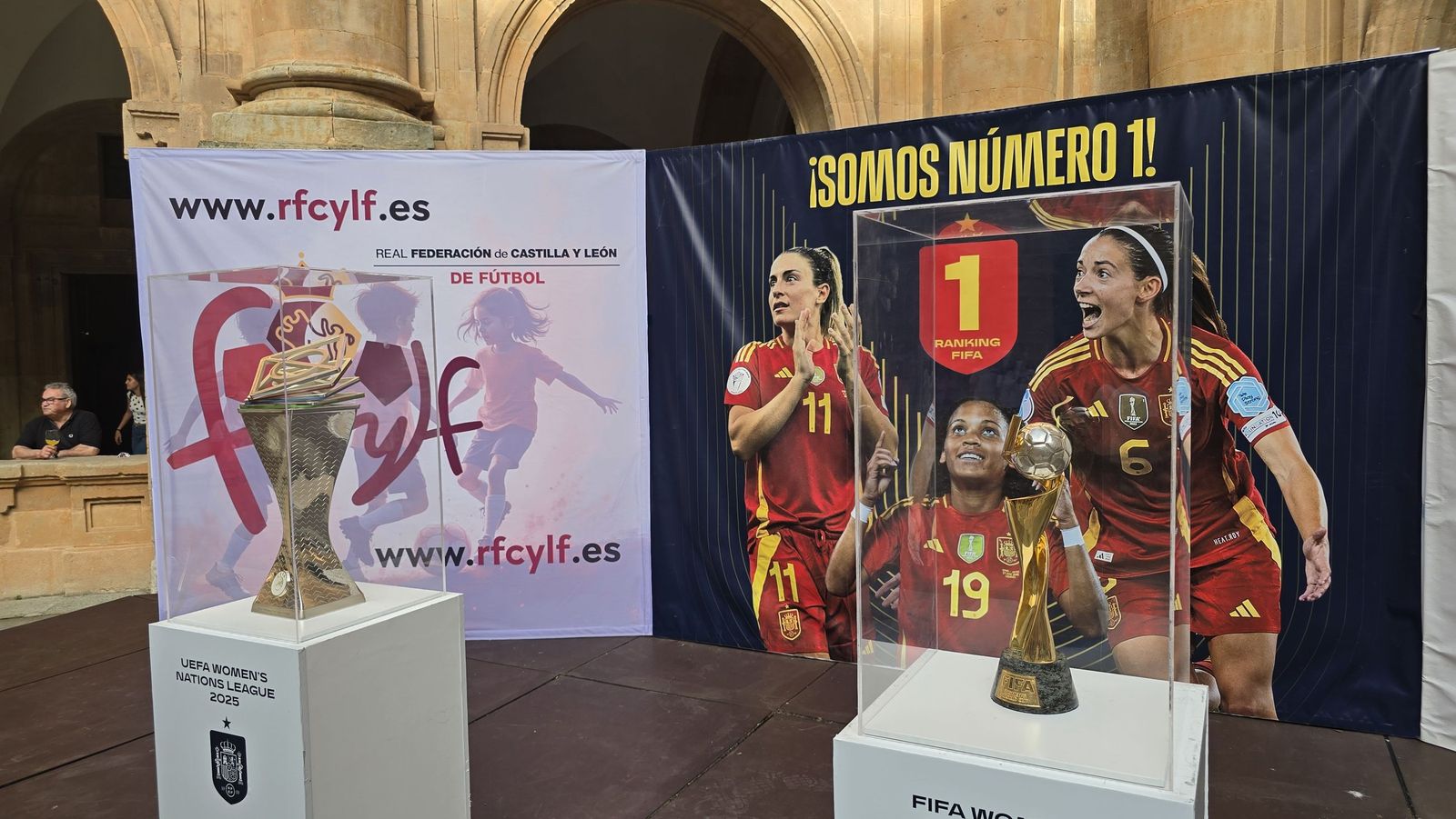 Encuentro con la Selección Nacional Femenina de la Real Federación Española de Fútbol