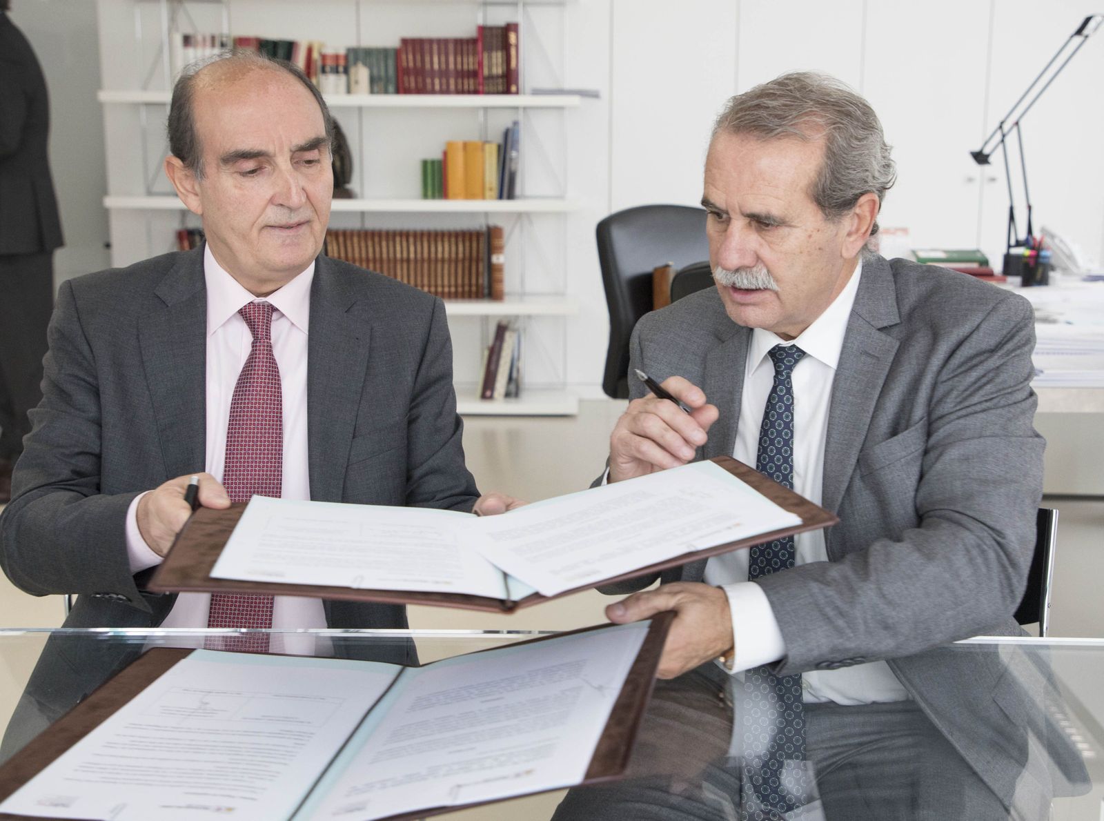 Firma Presidente Consejo Consultivo y Procurador del Común