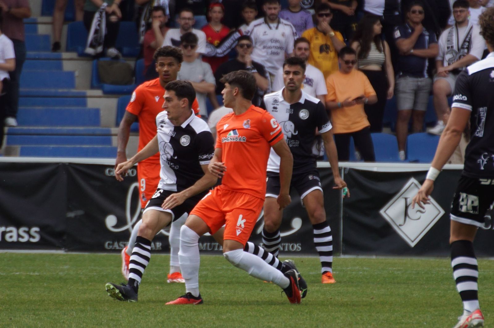 whatsapp-image-2024-05-12-at-16-14-13-1