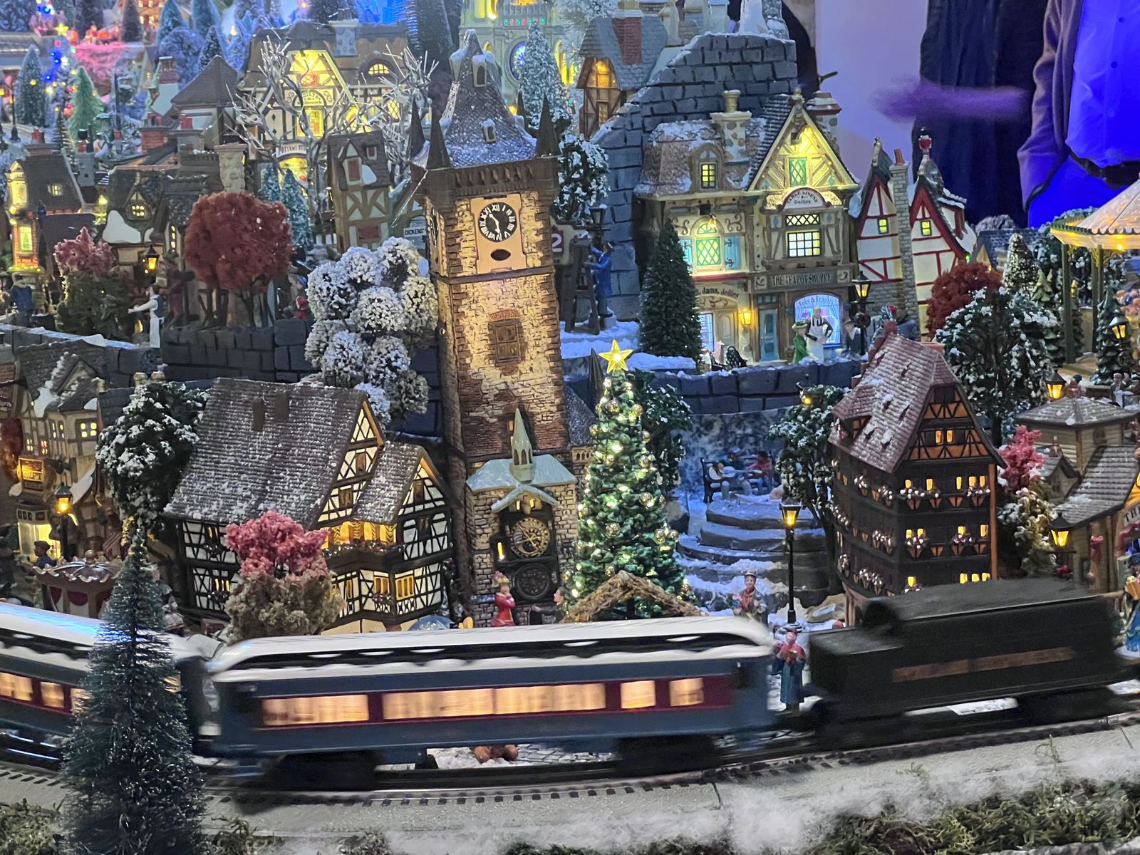 Ciudad de Navidad en la Torre de los Anaya