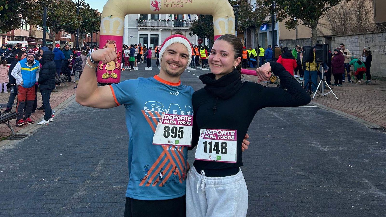 Gisela y Daniel tras una carrera en León