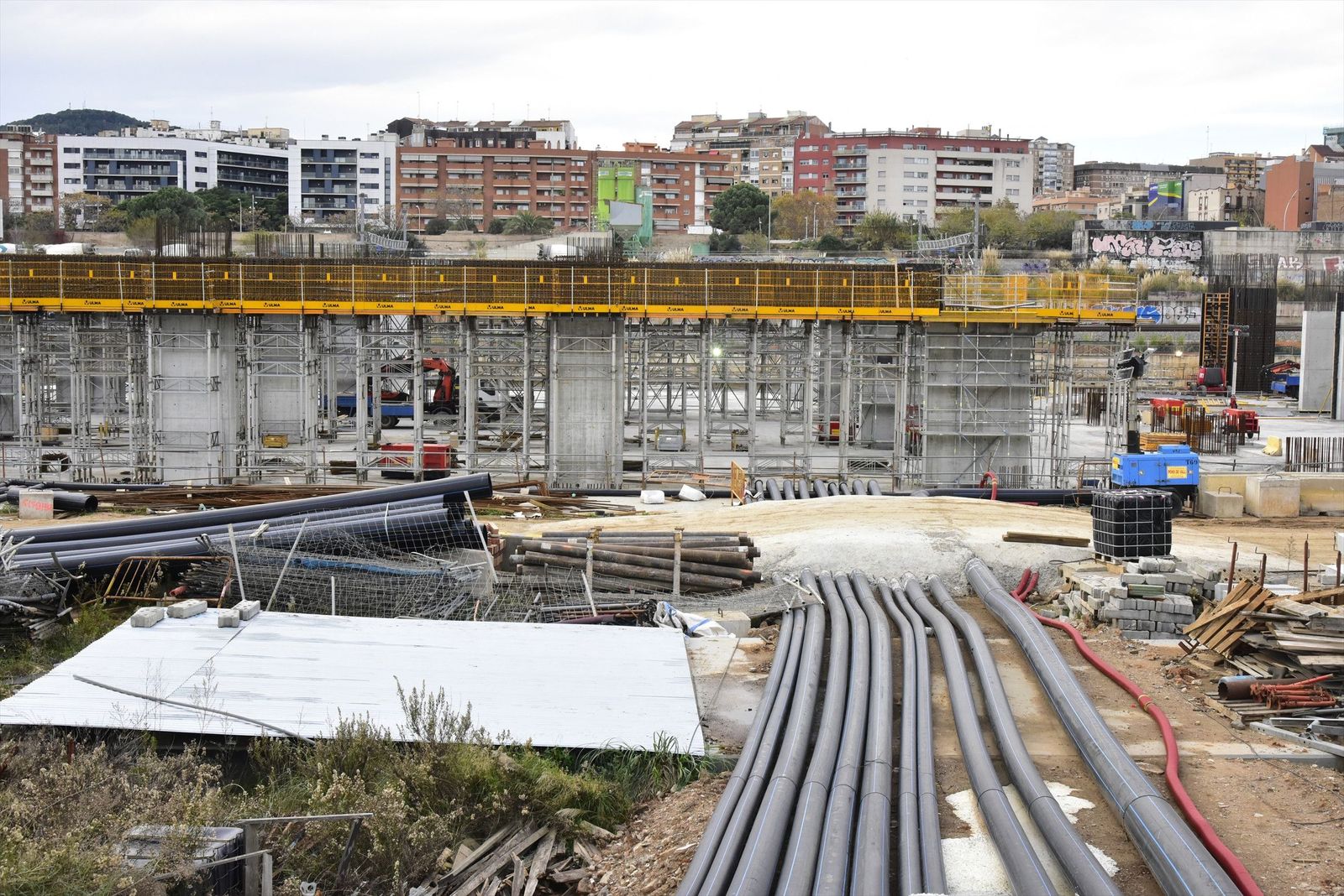 Obras de construcción de la futura estación de La Sagrera, en Barcelona