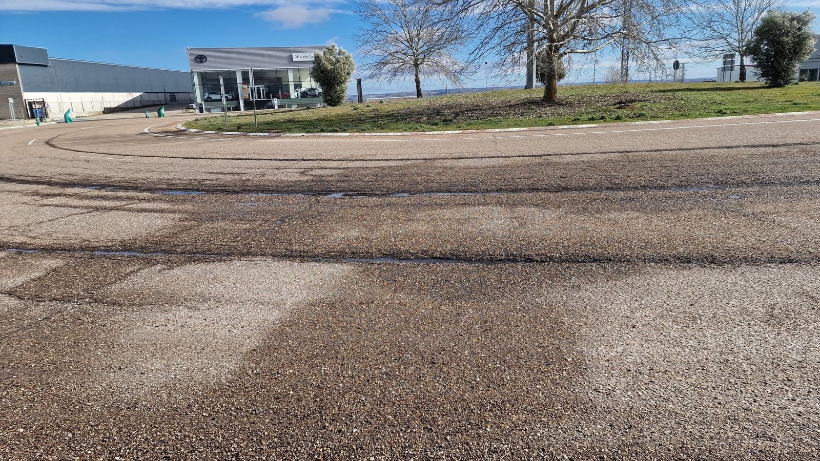 Denuncian el “estado penoso” de una de las vías principales de entrada a Zamora