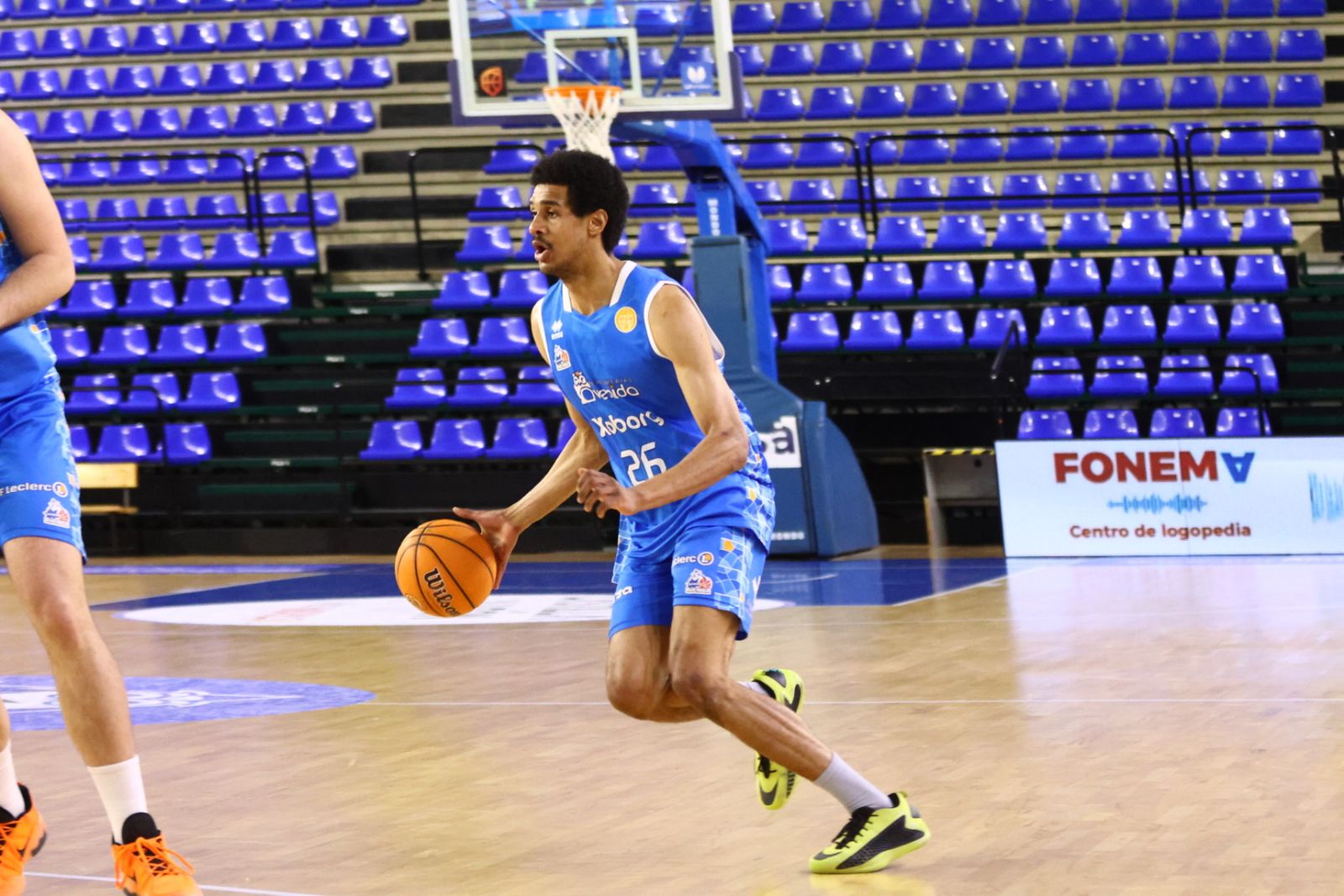 Perfumerías Avenida - CB Navia