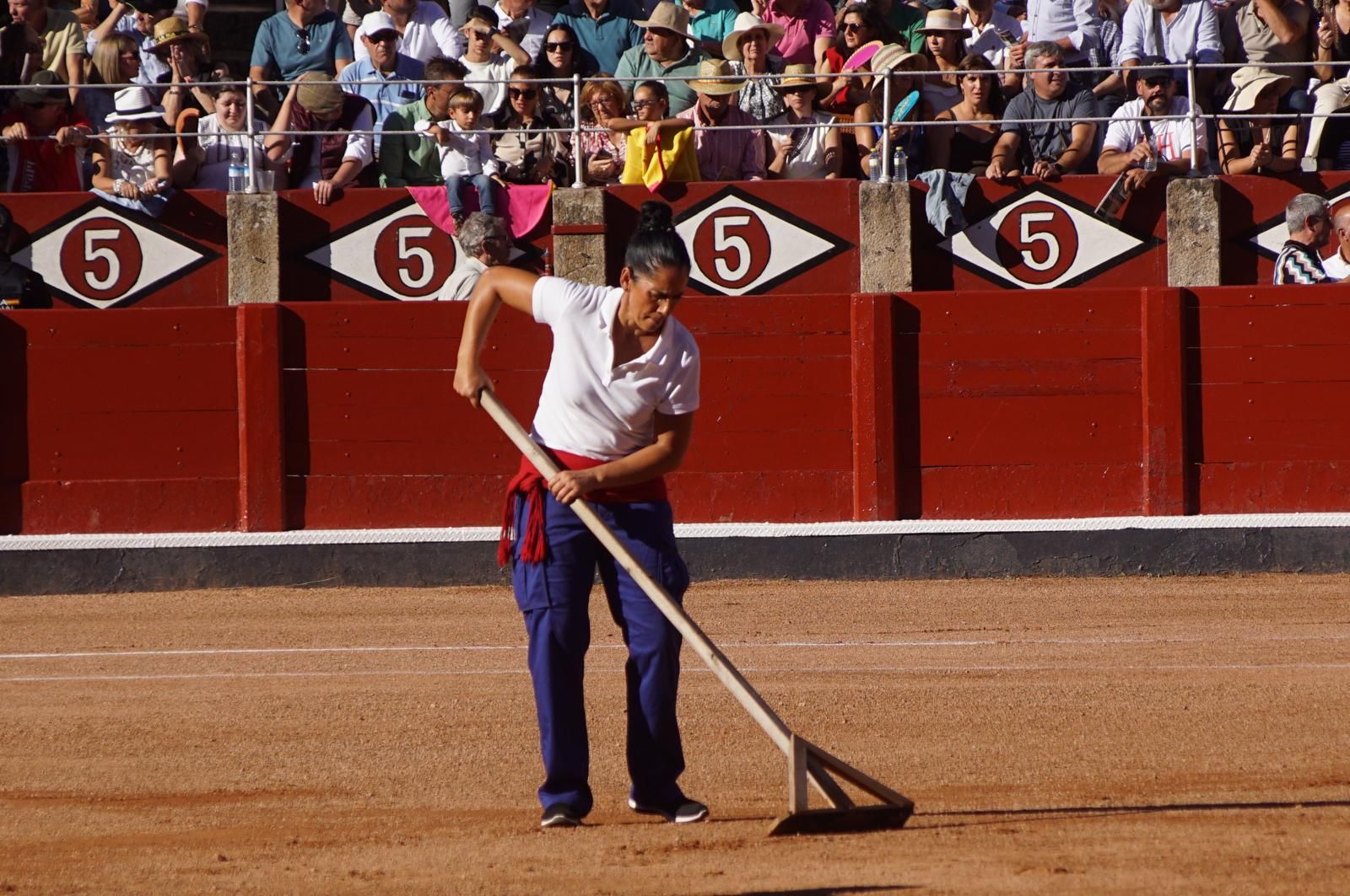 Así ha vivido la afición de La Glorieta el primer cartel de figuras de la feria: imágenes del ambiente en los tendidos y en el patio de cuadrillas