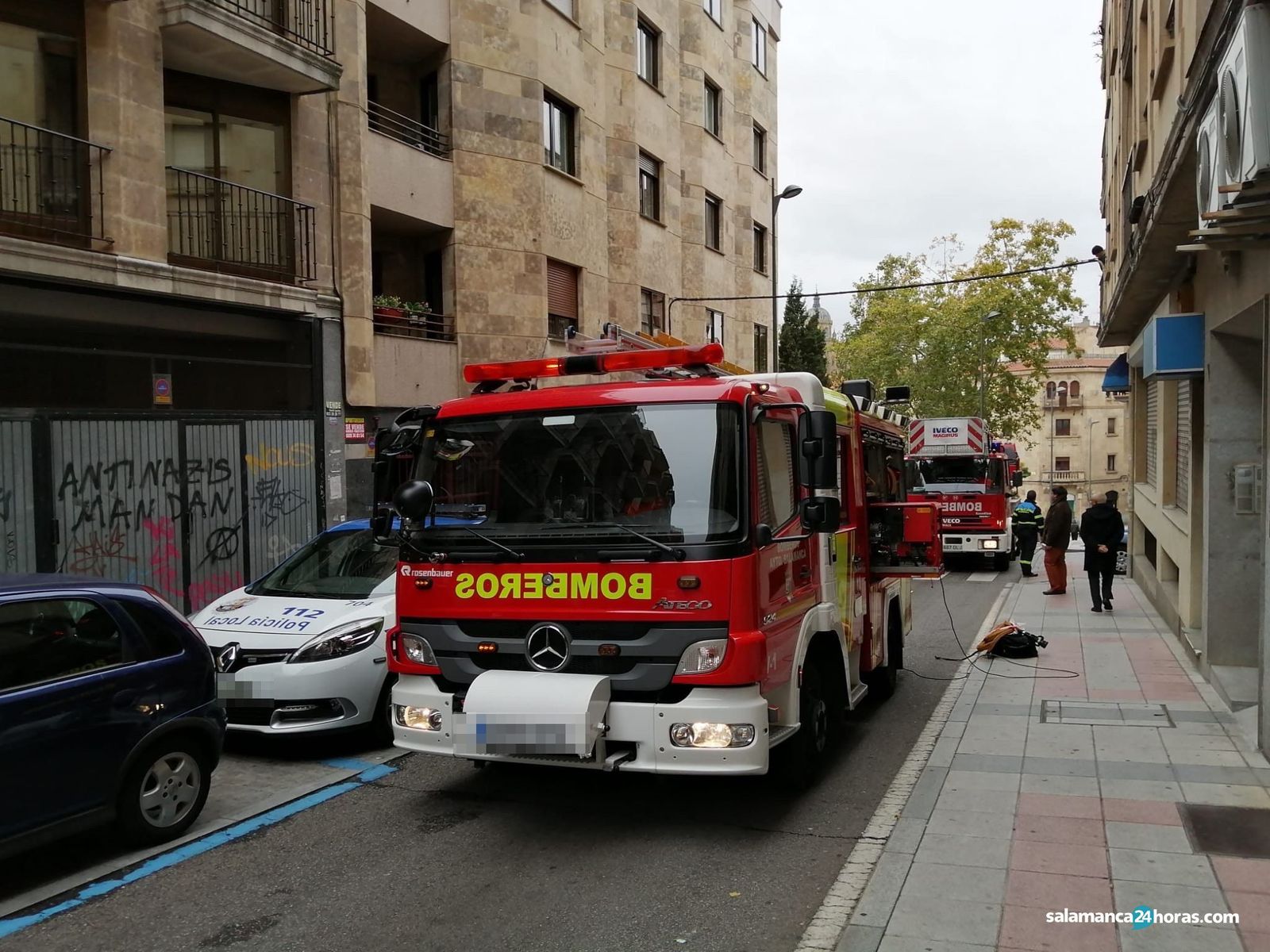Intervención de los Bomberos en la calle El Grillo 3